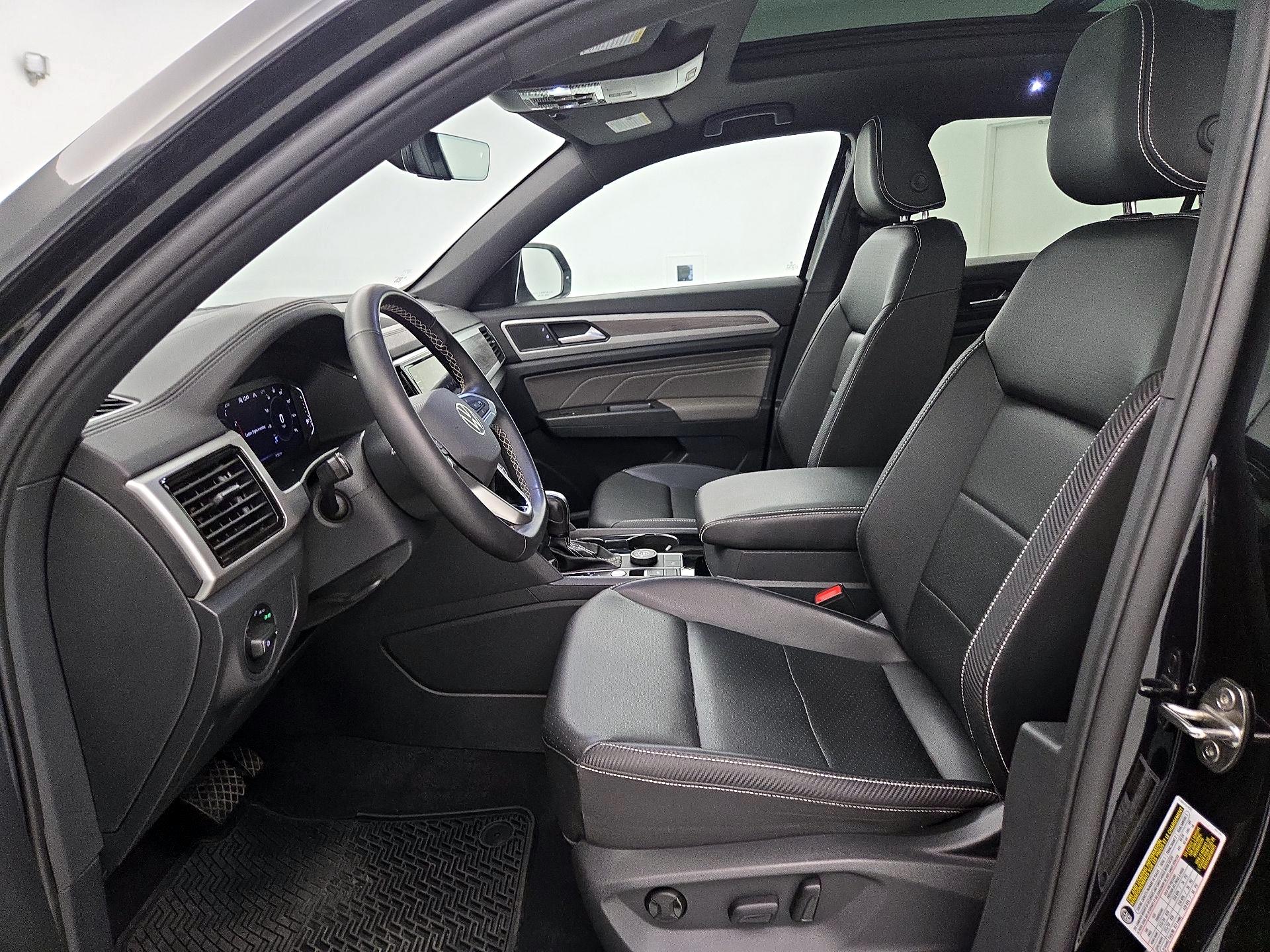 Thumbnail: 2022 Volkswagen Atlas - 11