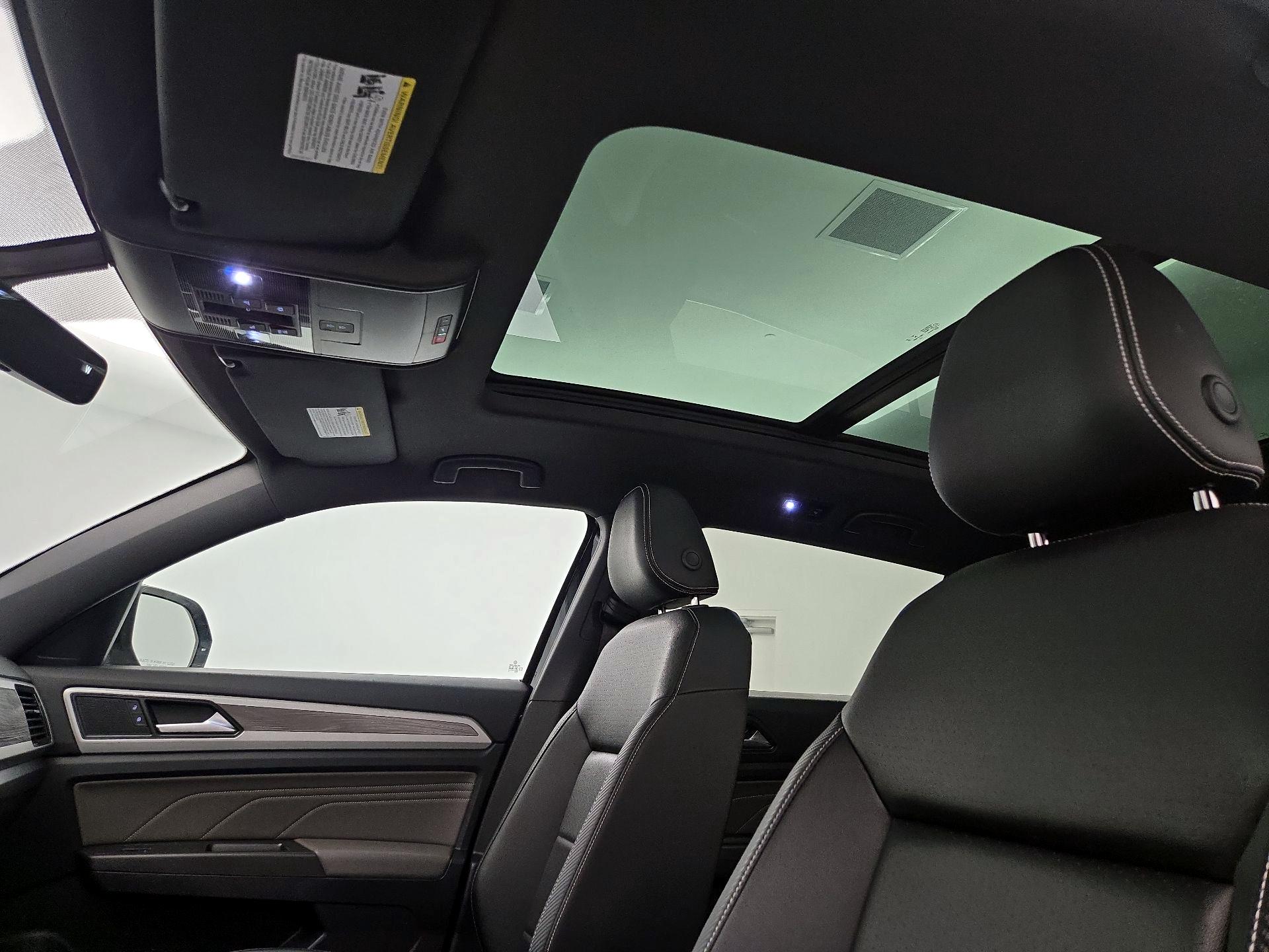 Thumbnail: 2022 Volkswagen Atlas - 19