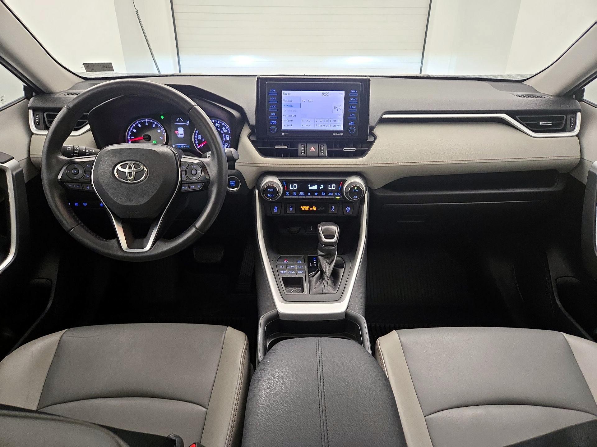 Thumbnail: 2020 Toyota RAV4 - 9