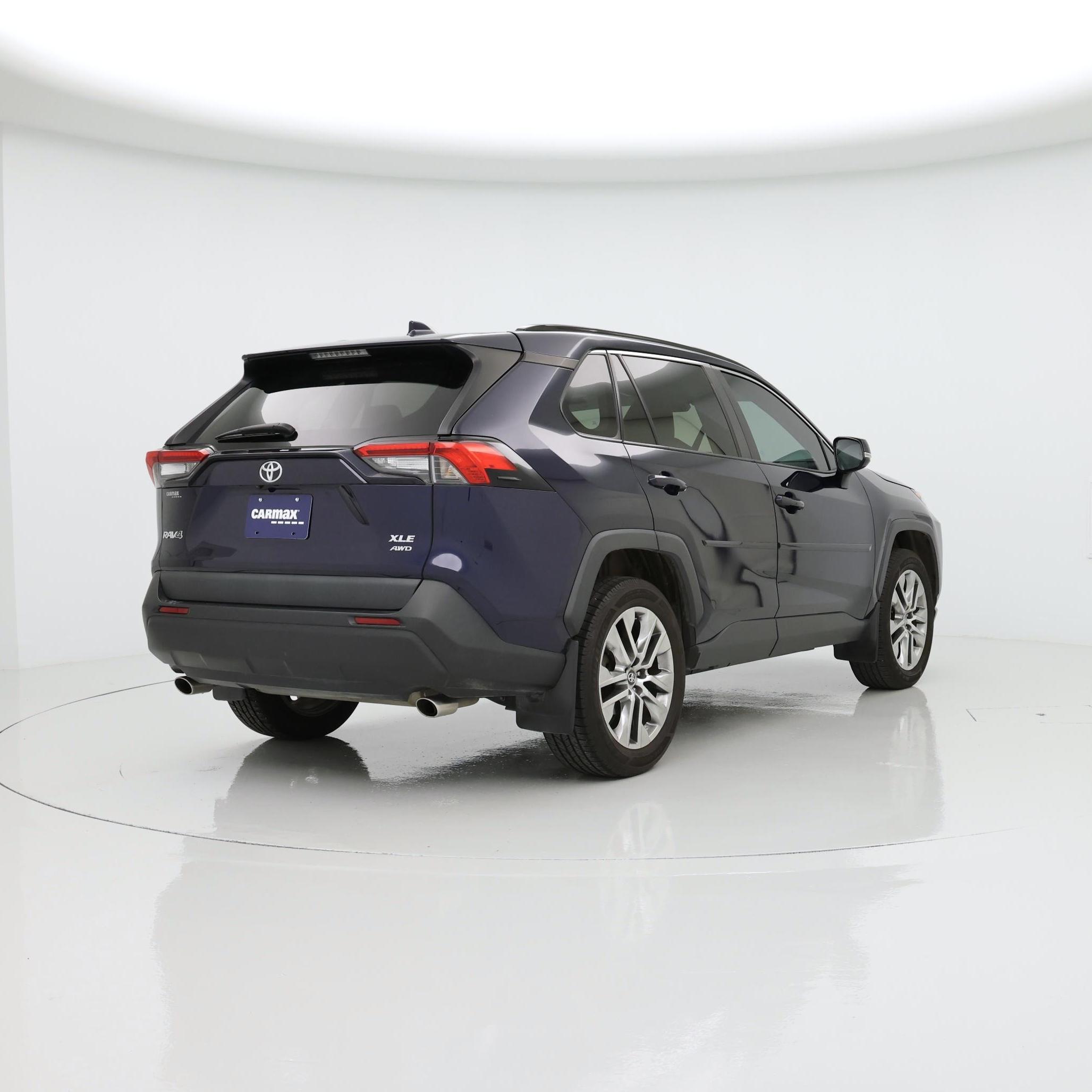 Thumbnail: 2020 Toyota RAV4 - 8