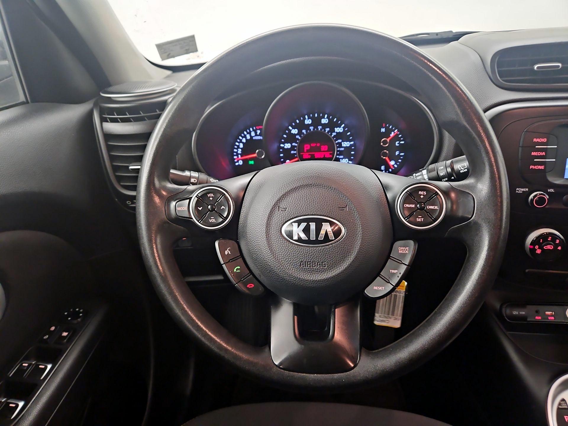 Thumbnail: 2019 Kia Soul - 10