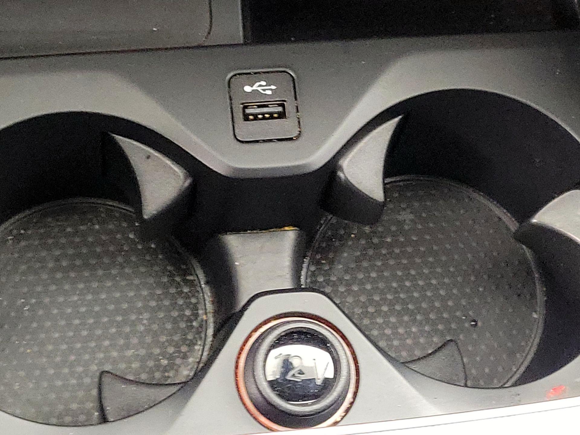 Thumbnail: 2023 BMW X6 - 19