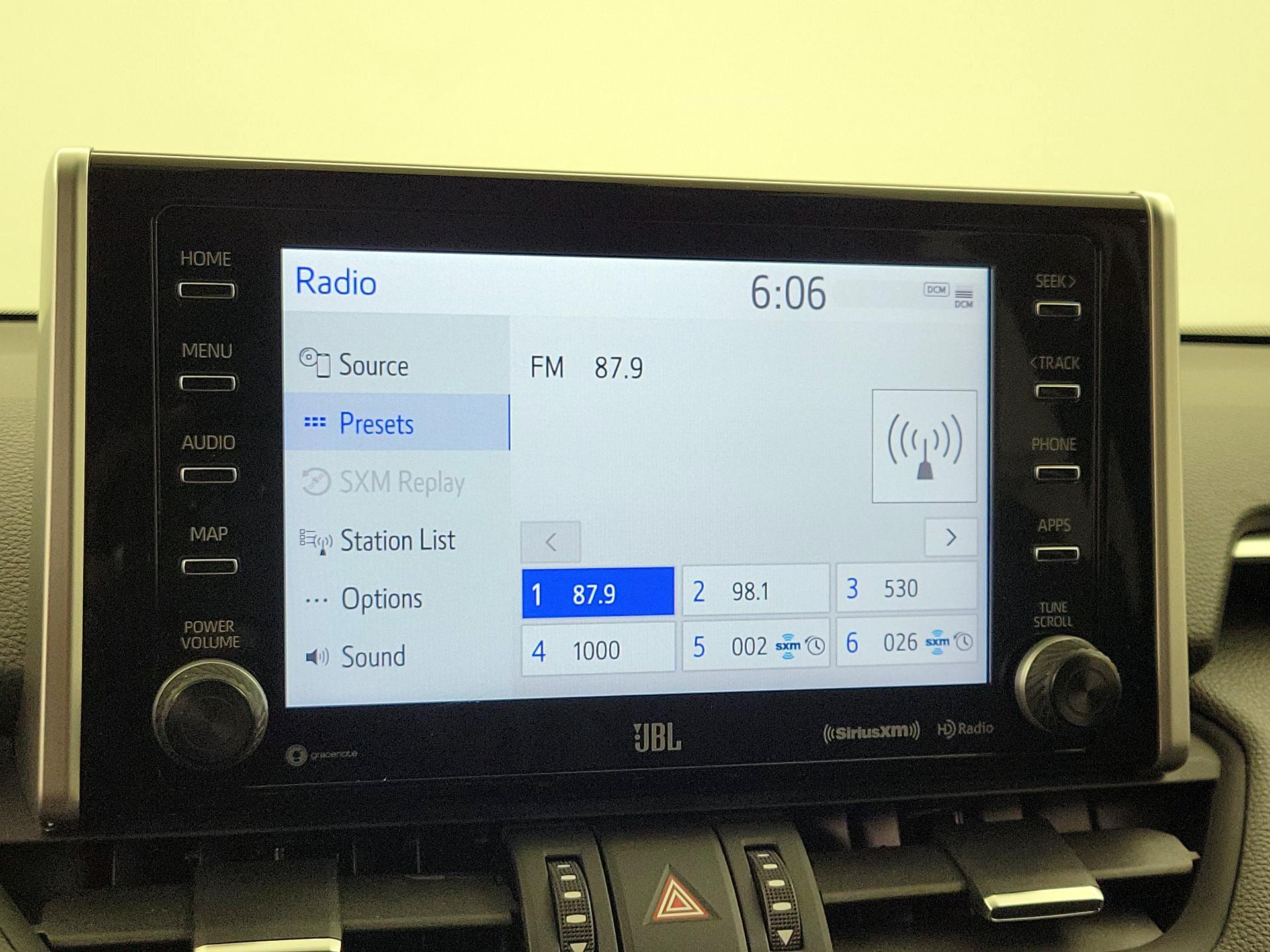 Thumbnail: 2020 Toyota RAV4 - 15