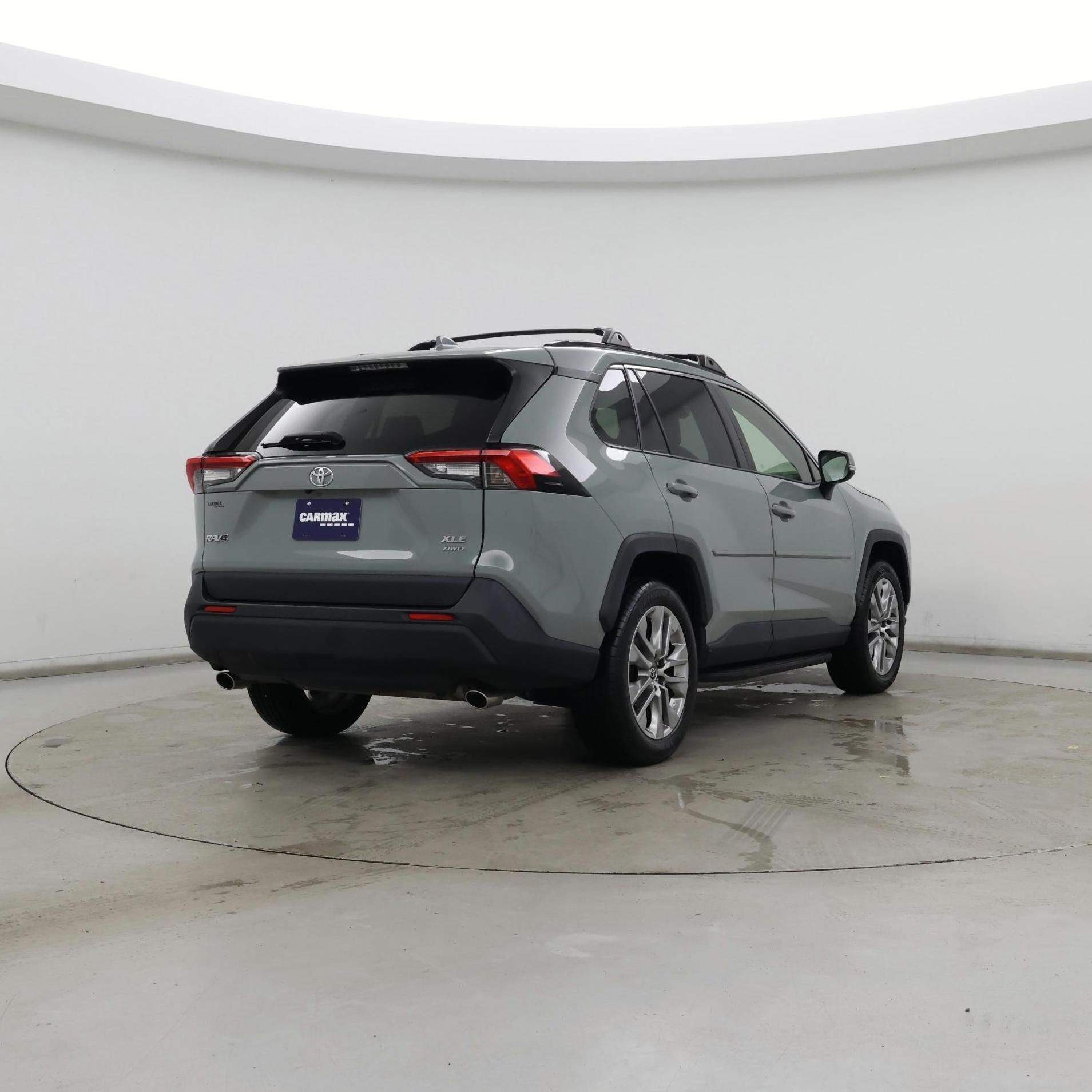 Thumbnail: 2020 Toyota RAV4 - 8