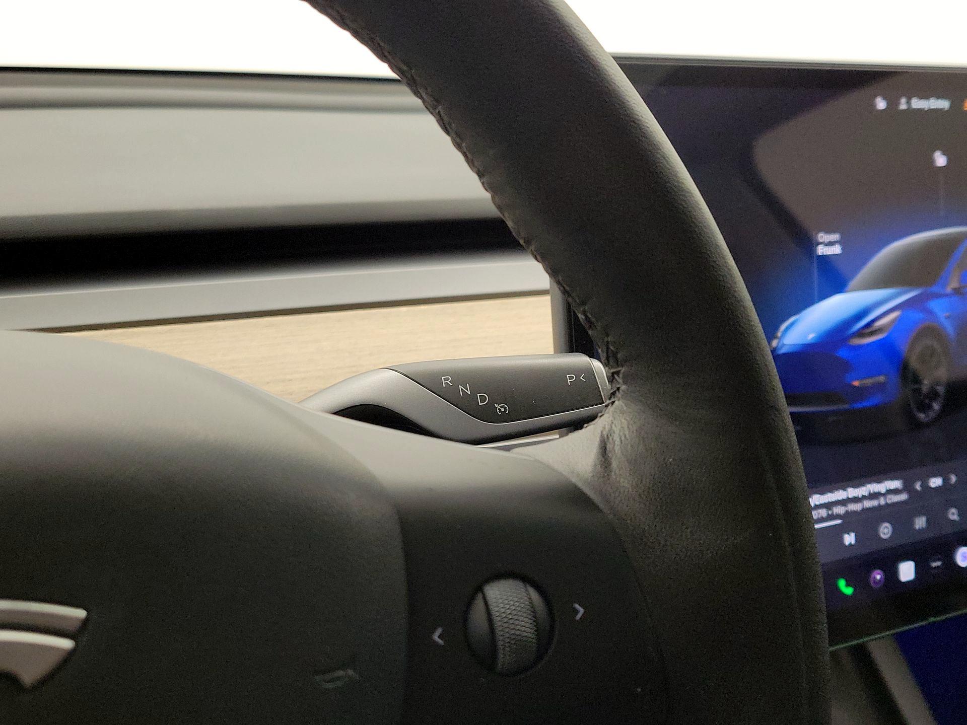 Thumbnail: 2022 Tesla Model Y - 17