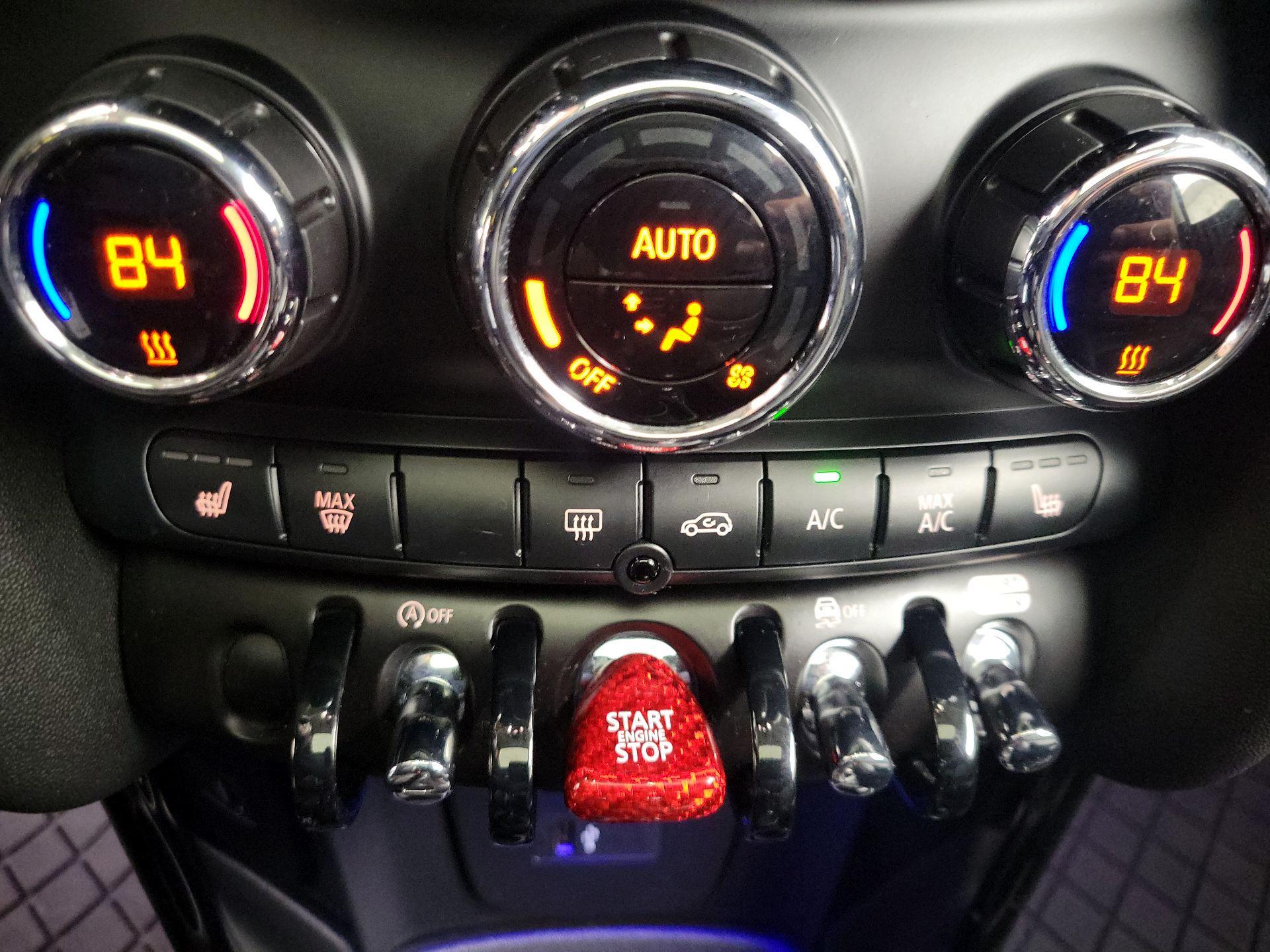 Thumbnail: 2021 MINI Cooper Hardtop - 16