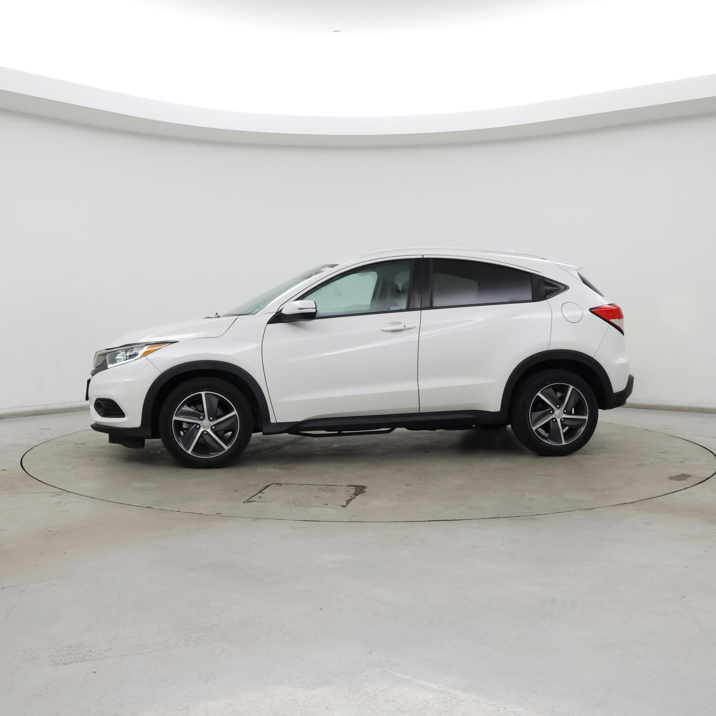 Thumbnail: 2021 Honda HR-V - 3