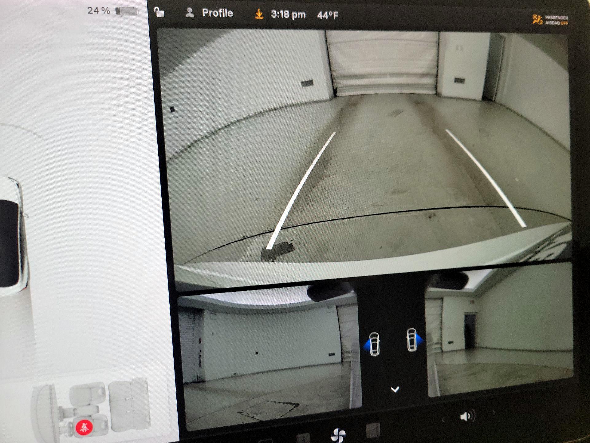 Thumbnail: 2022 Tesla Model 3 - 15