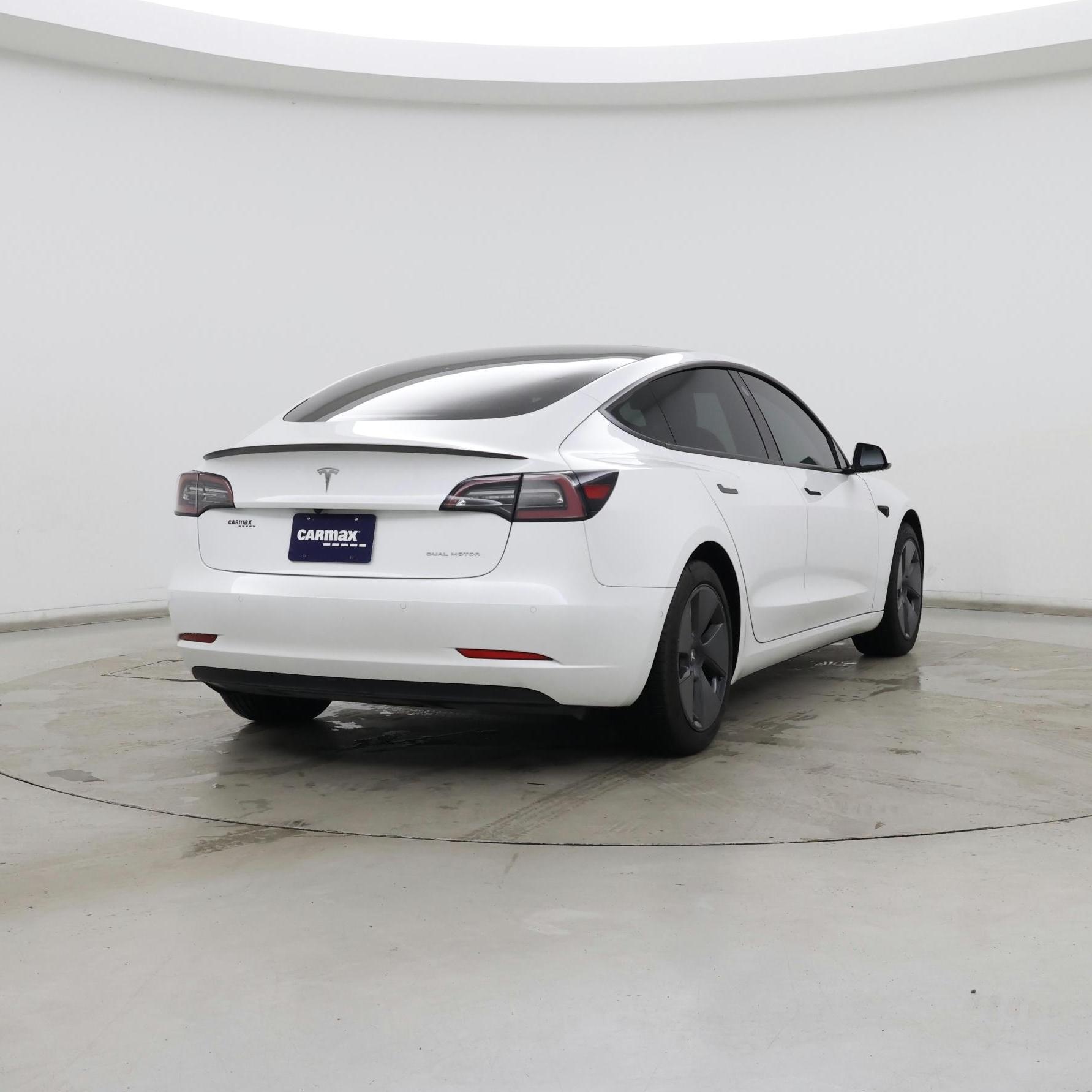 Thumbnail: 2022 Tesla Model 3 - 8