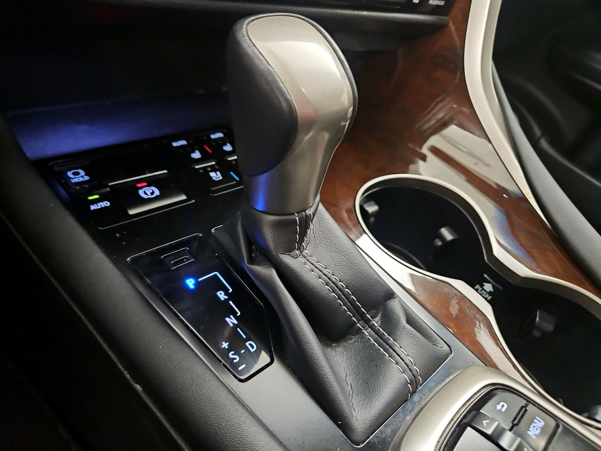 Thumbnail: 2019 Lexus RX - 18