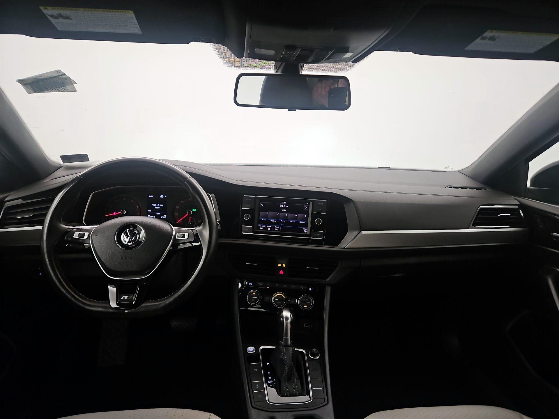 Thumbnail: 2019 Volkswagen Jetta - 9