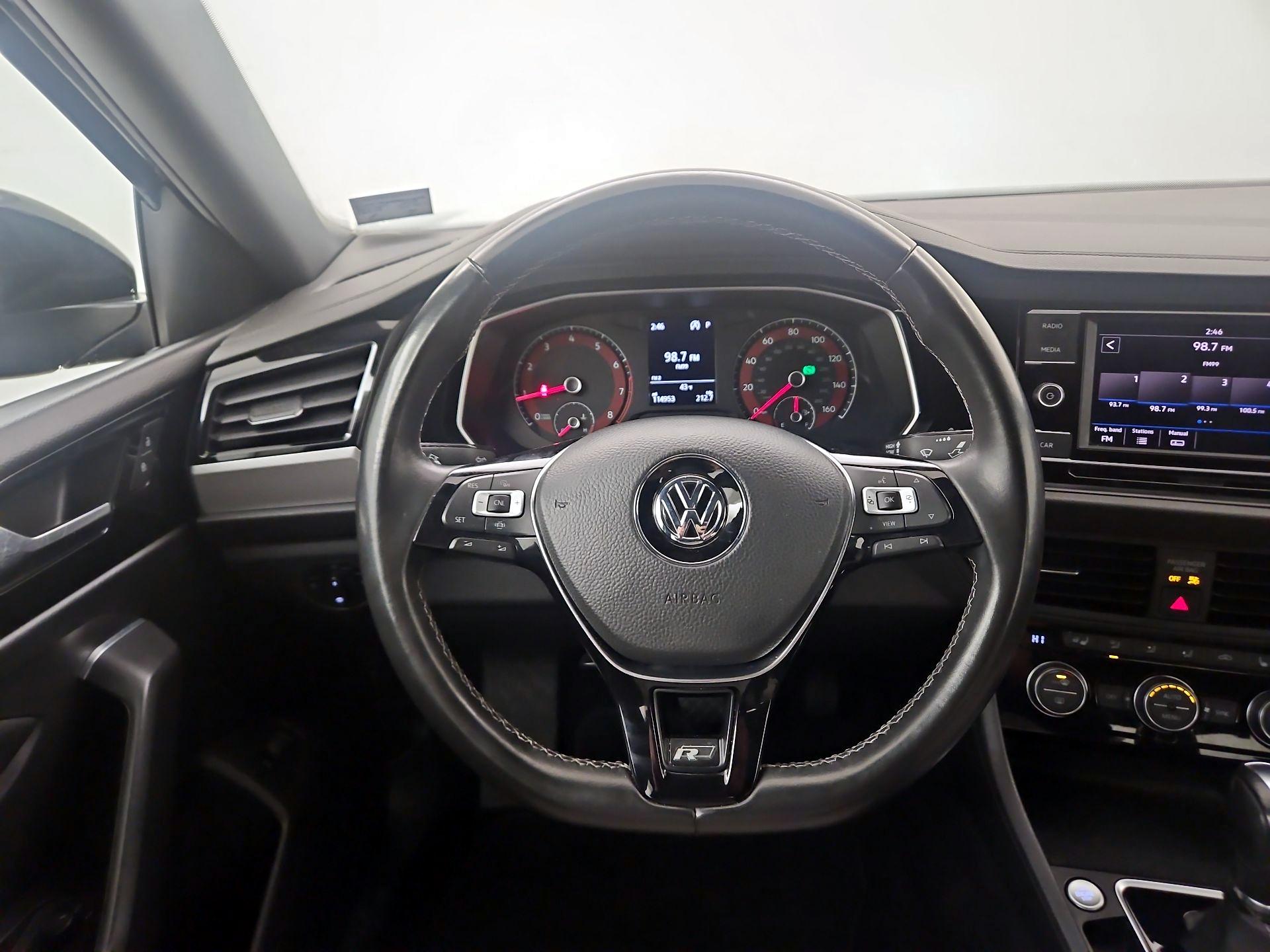 Thumbnail: 2019 Volkswagen Jetta - 10