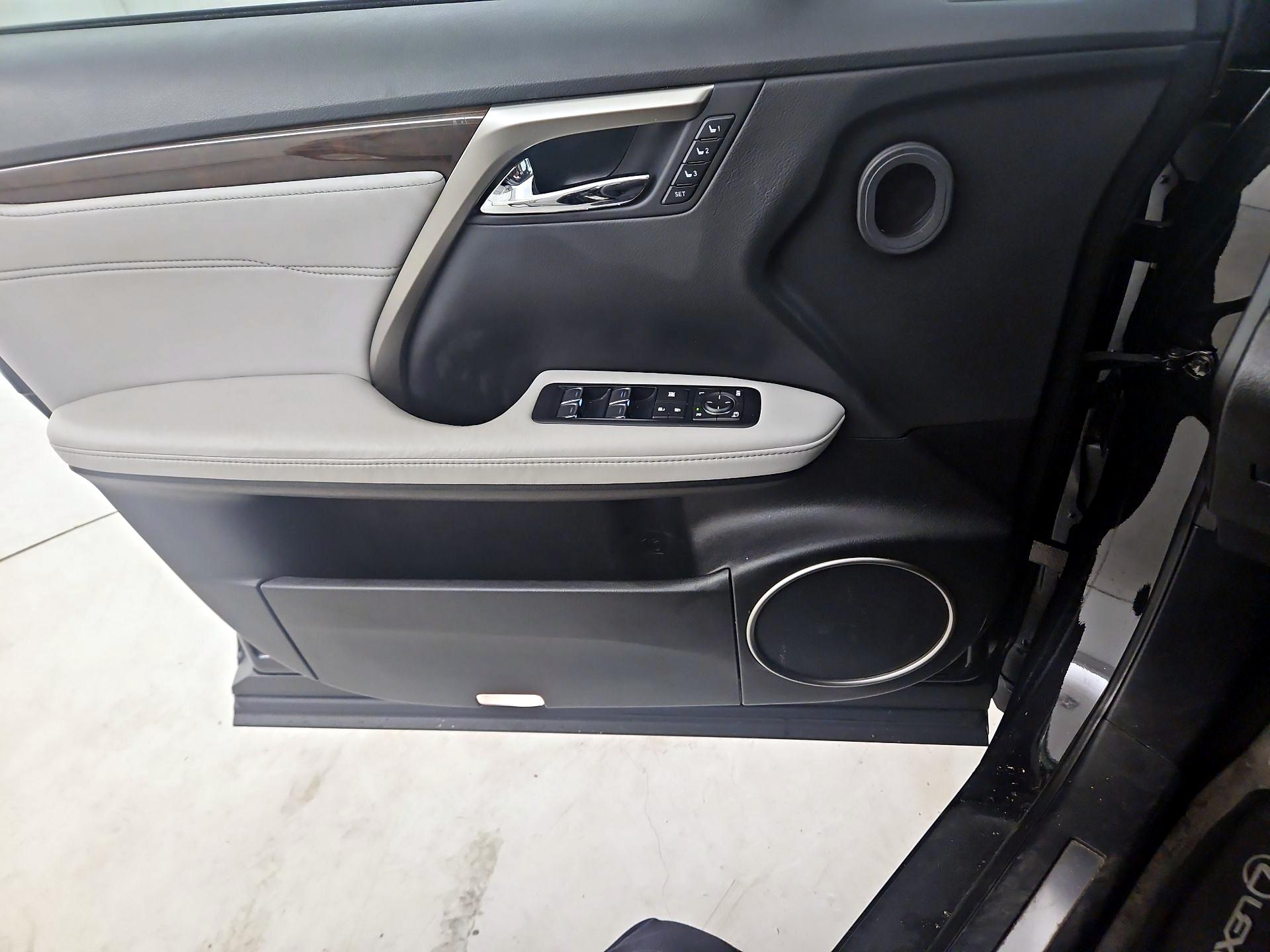 Thumbnail: 2017 Lexus RX - 12