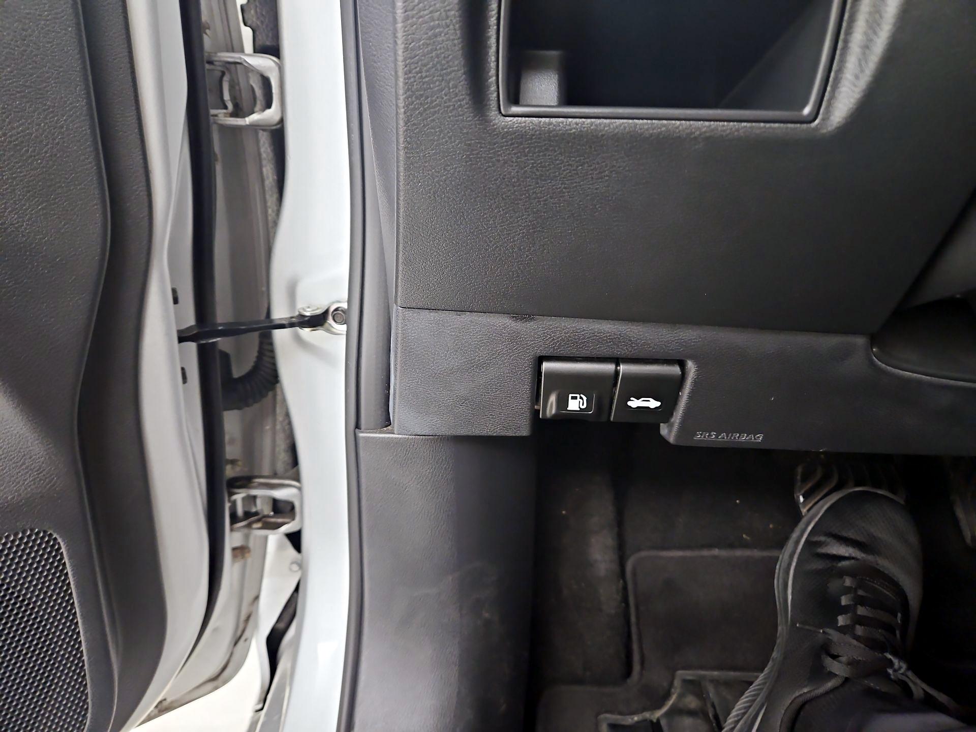 Thumbnail: 2020 Nissan Versa - 13