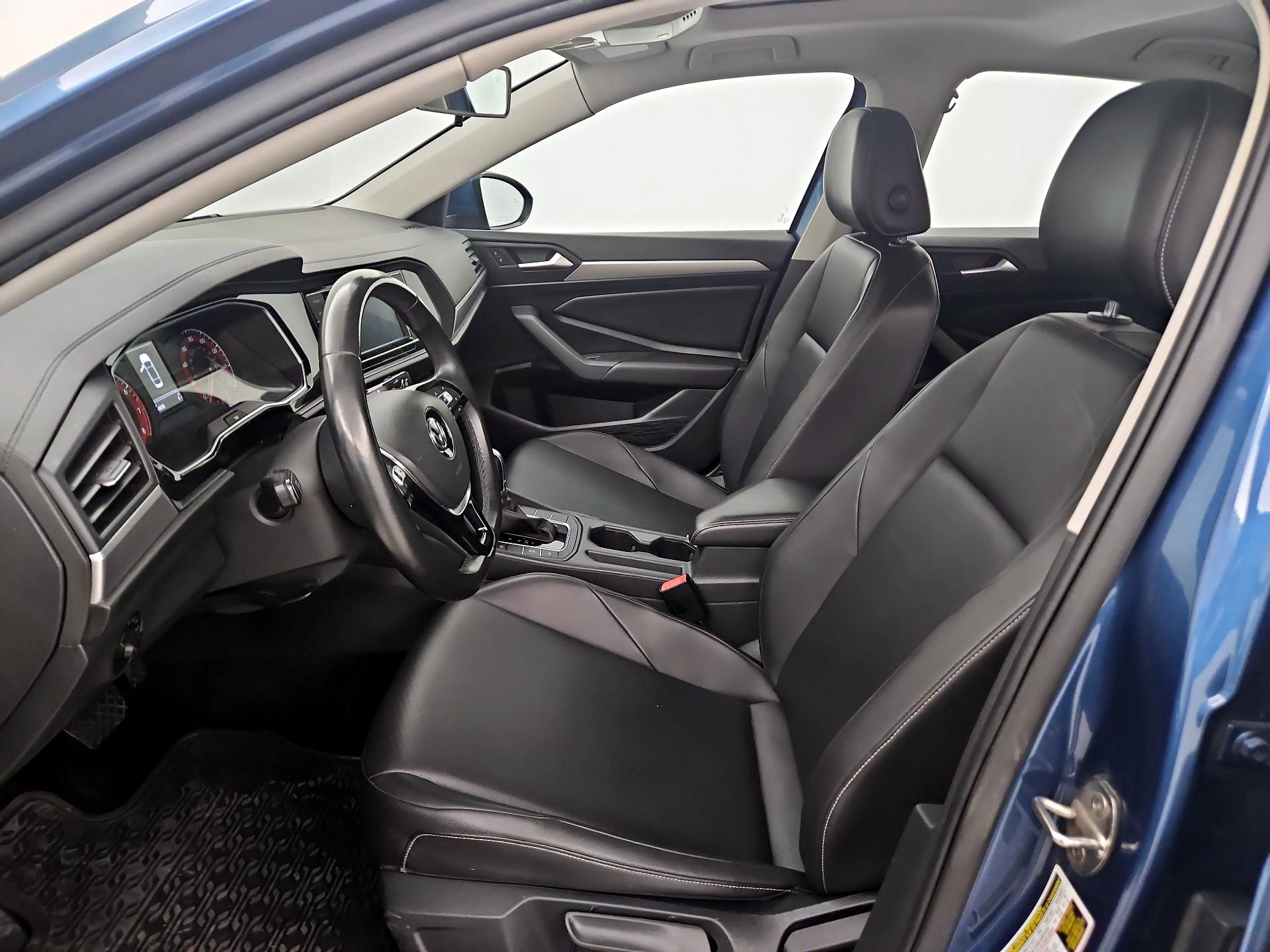 Thumbnail: 2019 Volkswagen Jetta - 11