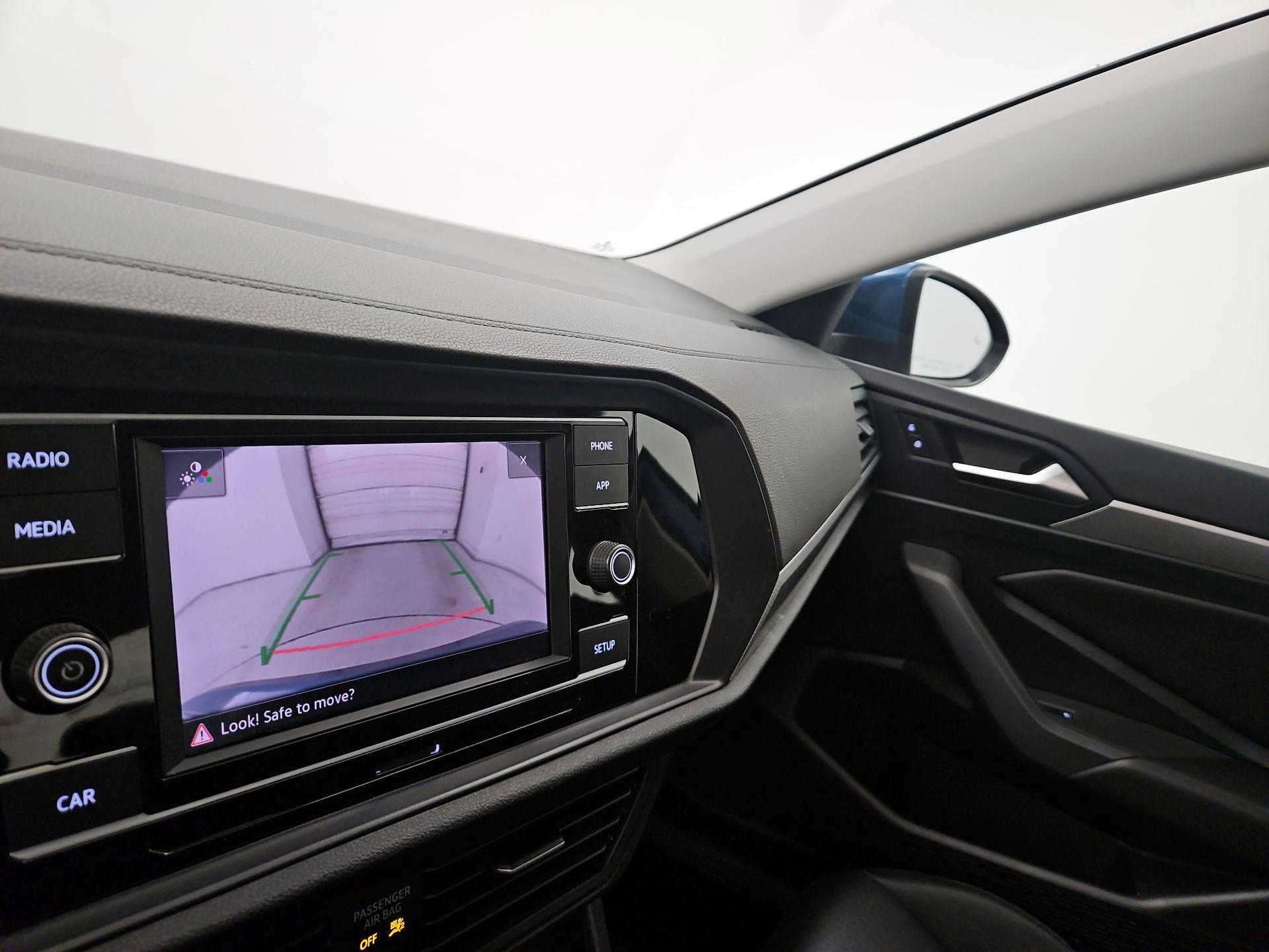 Thumbnail: 2019 Volkswagen Jetta - 14