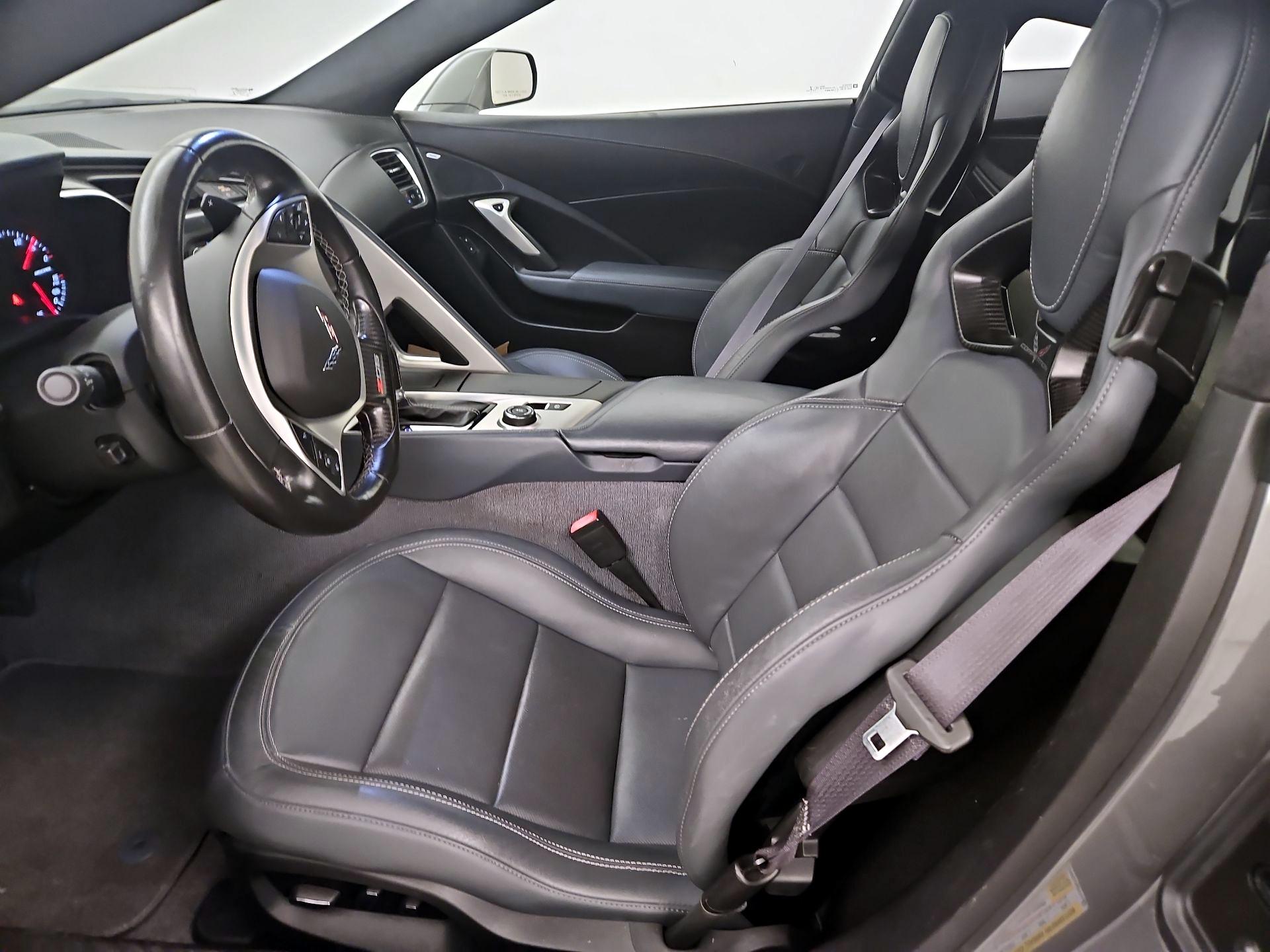 Thumbnail: 2015 Chevrolet Corvette - 11