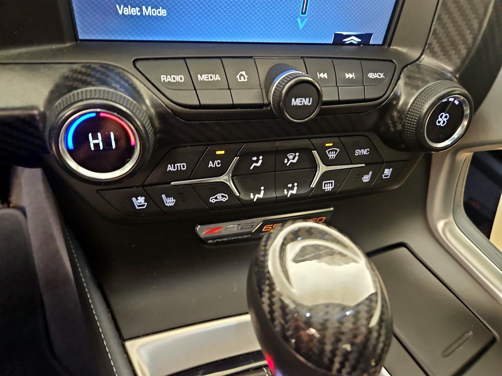 Thumbnail: 2015 Chevrolet Corvette - 17