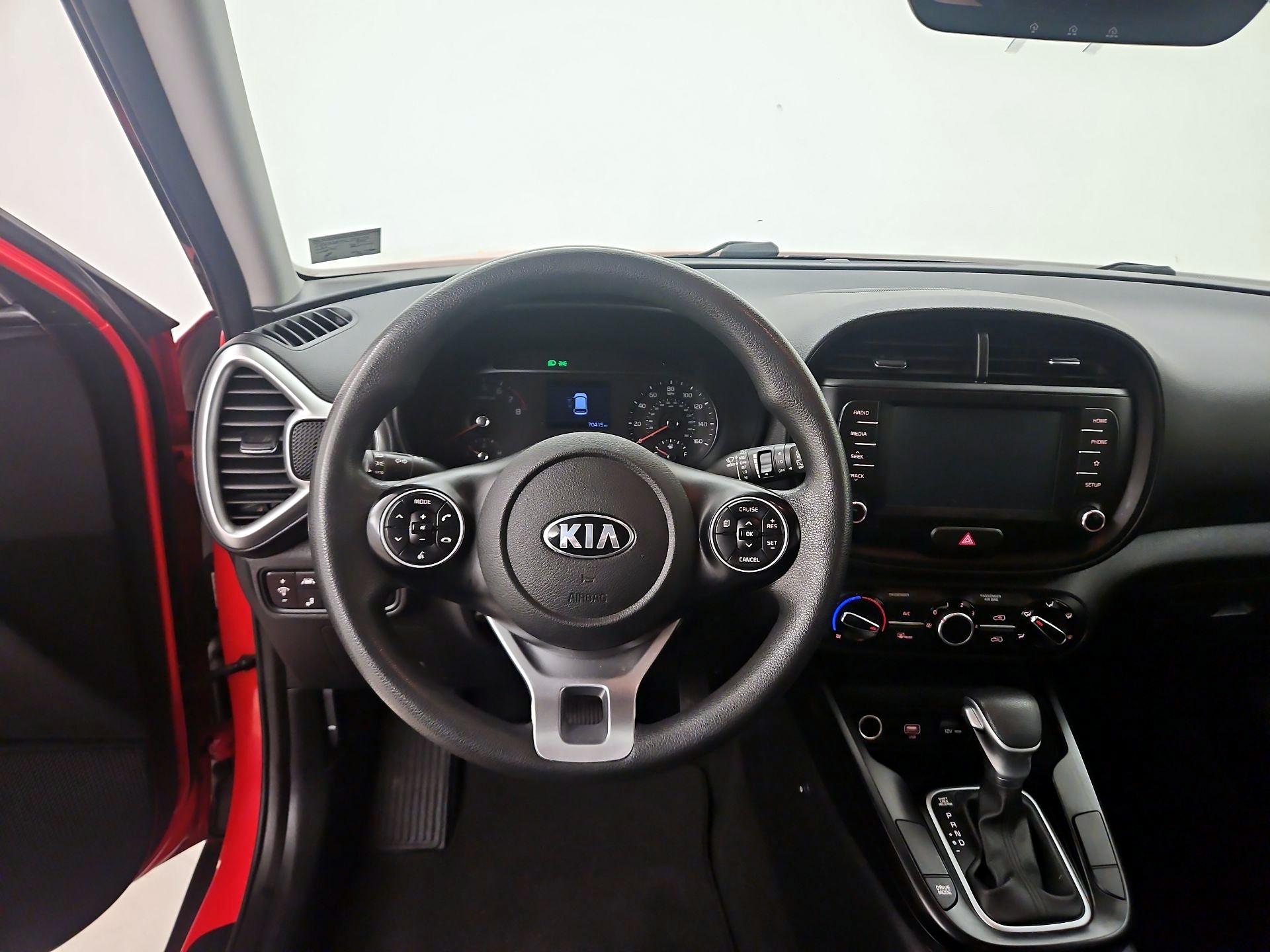 Thumbnail: 2020 Kia Soul - 10