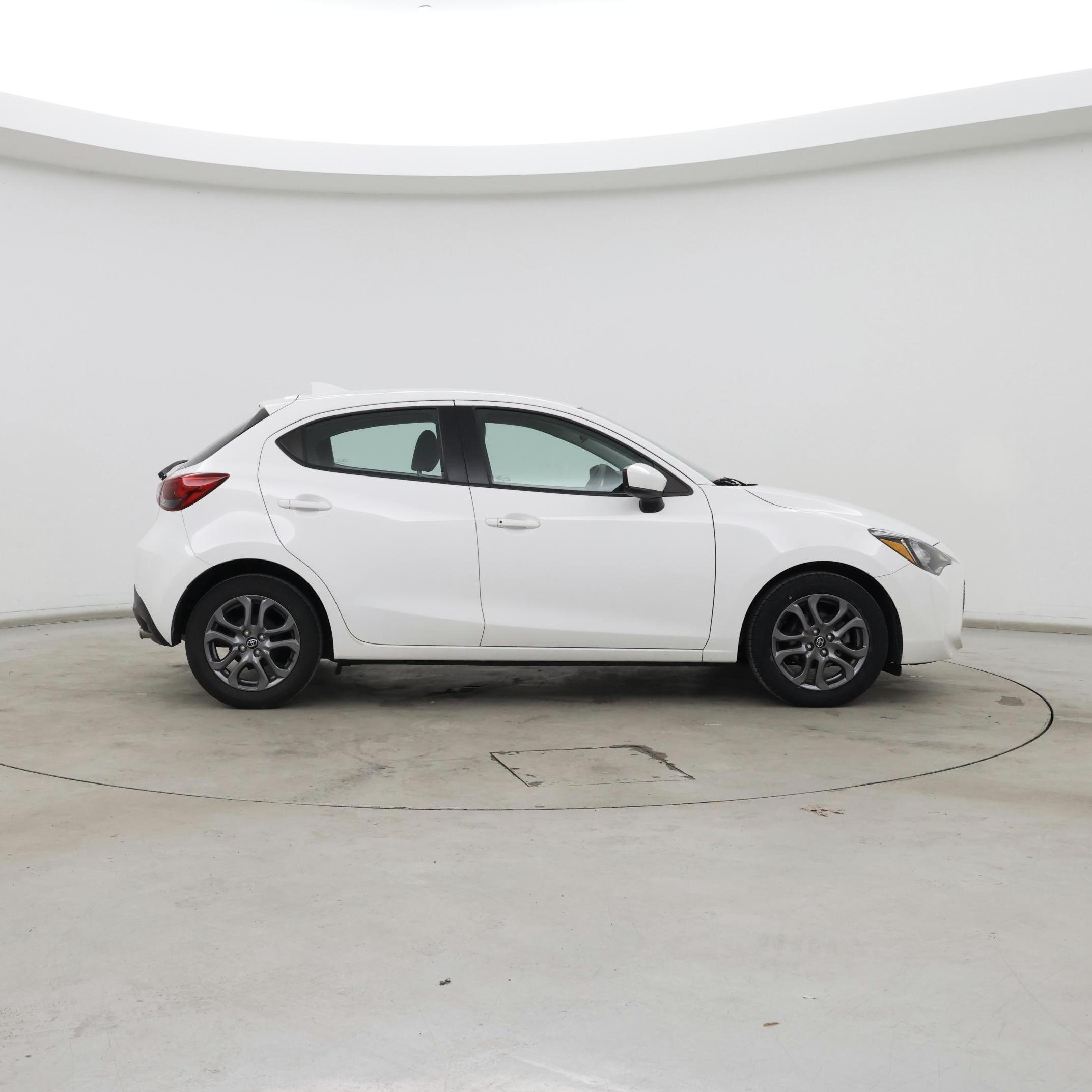 Thumbnail: 2020 Toyota Yaris - 7