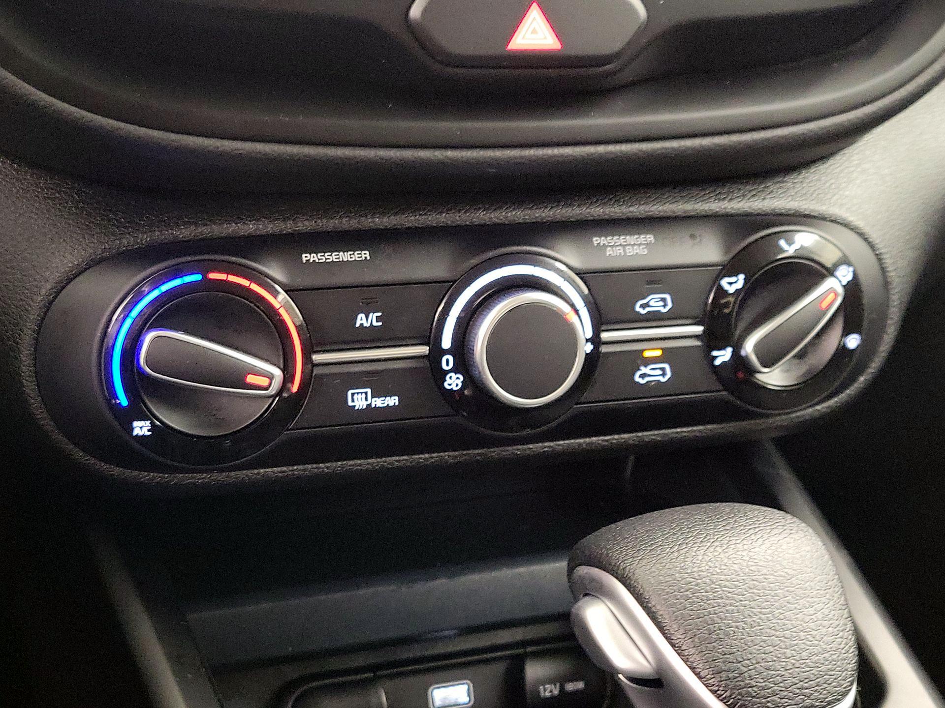 Thumbnail: 2025 Kia Soul - 16