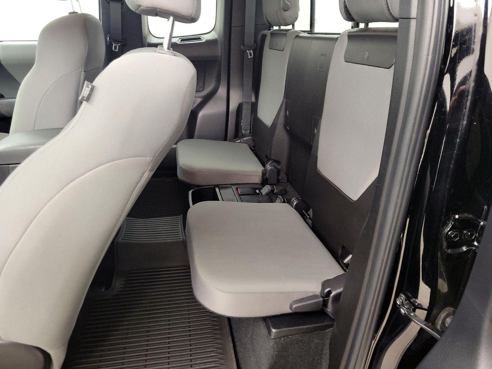 Thumbnail: 2023 Toyota Tacoma - 19