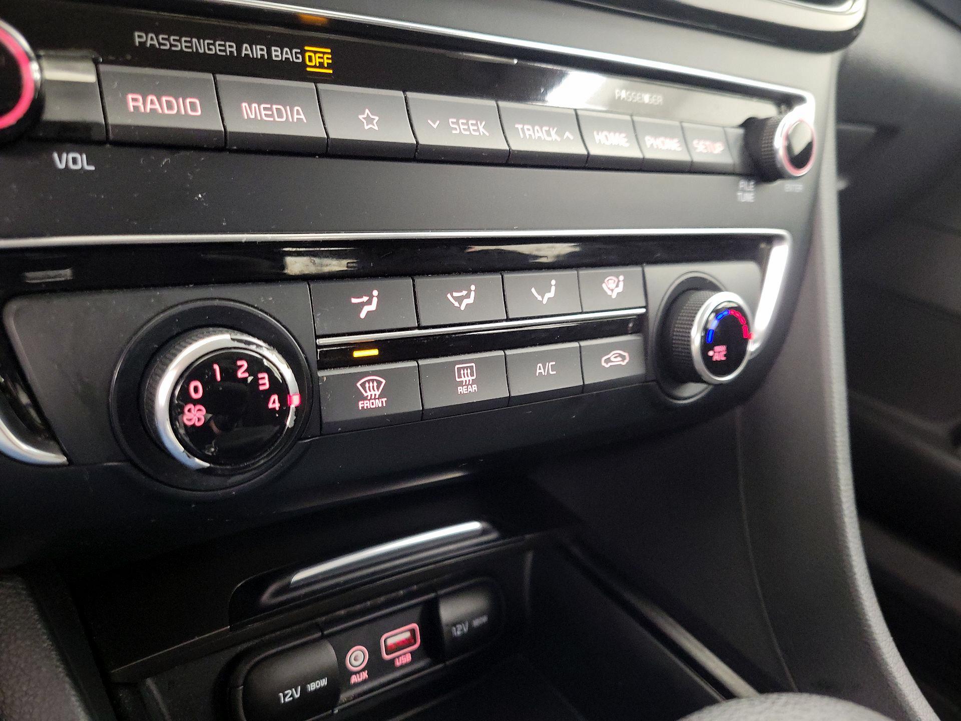 Thumbnail: 2019 Kia Optima - 16