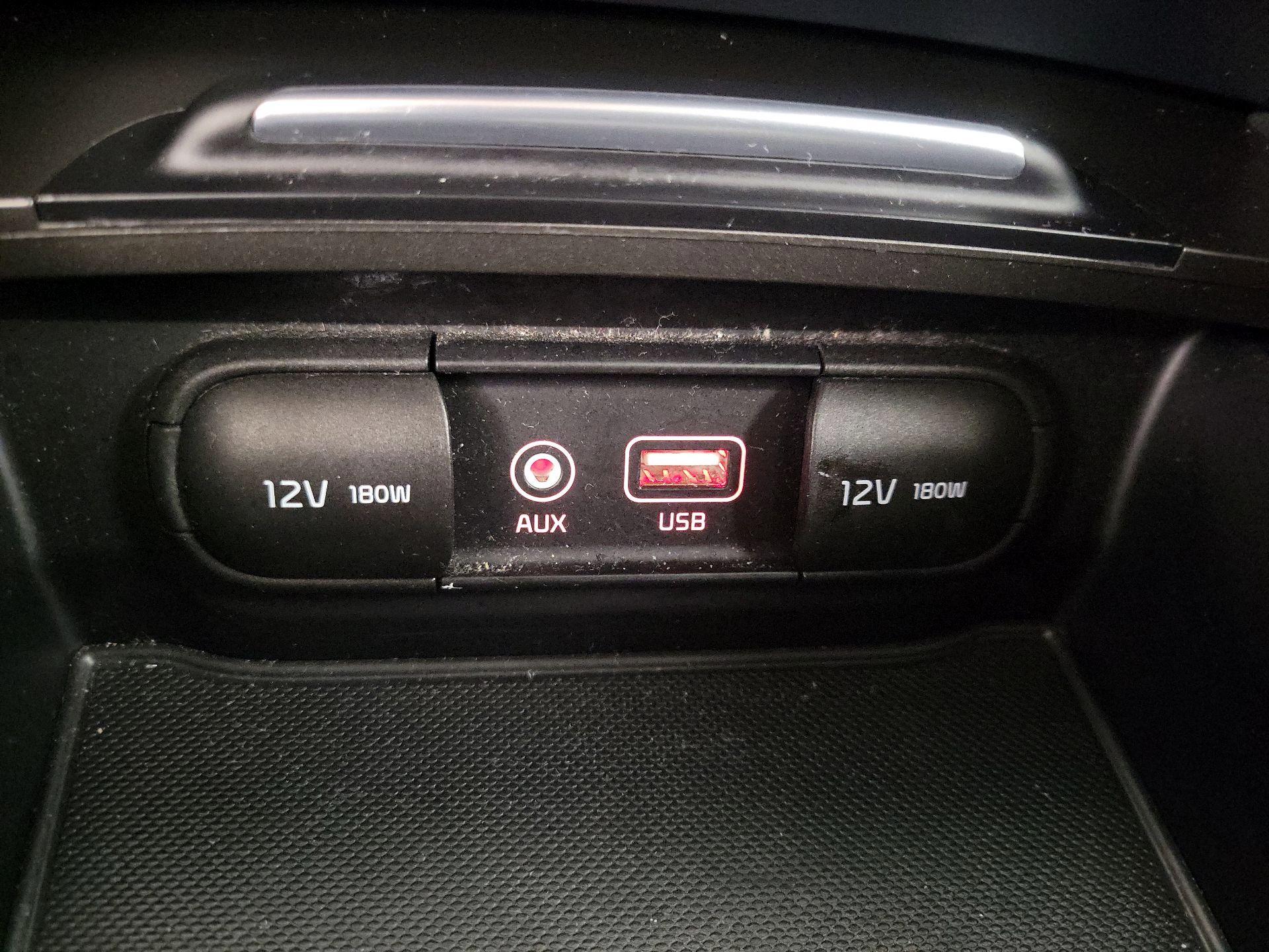 Thumbnail: 2019 Kia Optima - 18