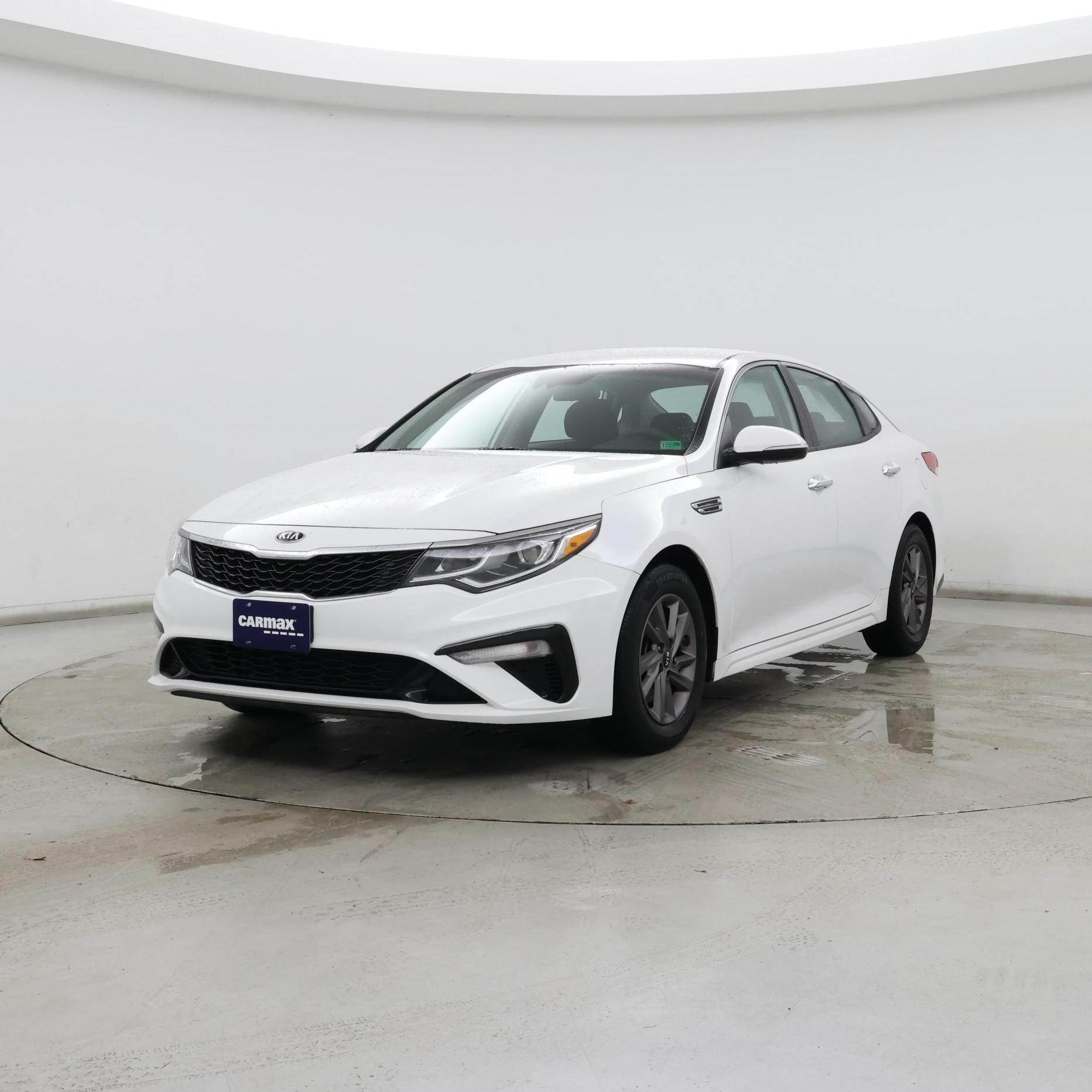 Thumbnail: 2019 Kia Optima - 4