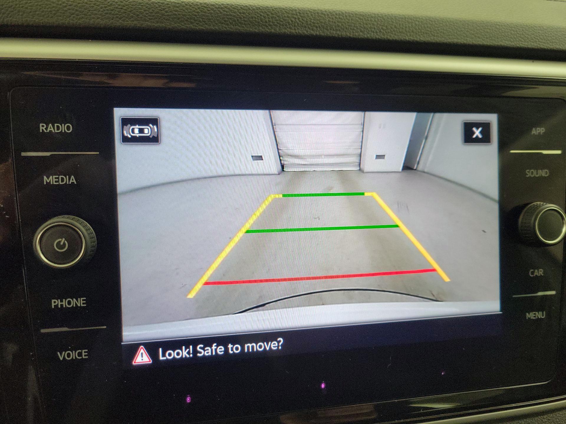 Thumbnail: 2023 Volkswagen Atlas - 14