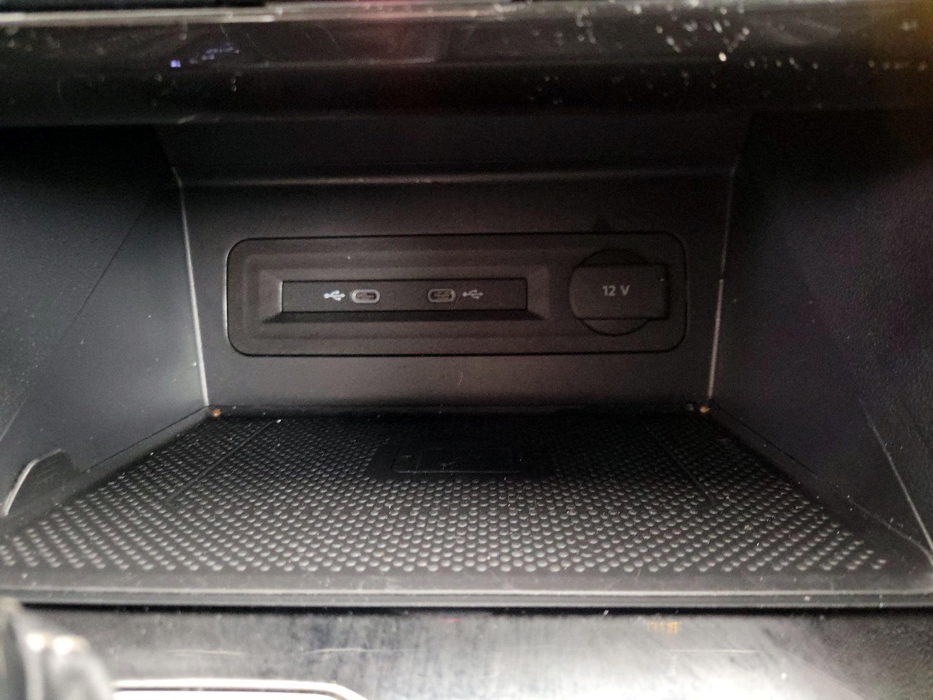 Thumbnail: 2023 Volkswagen Atlas - 18