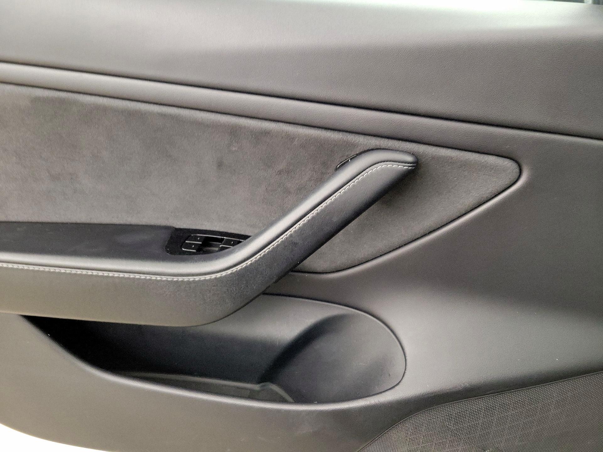 Thumbnail: 2020 Tesla Model 3 - 12