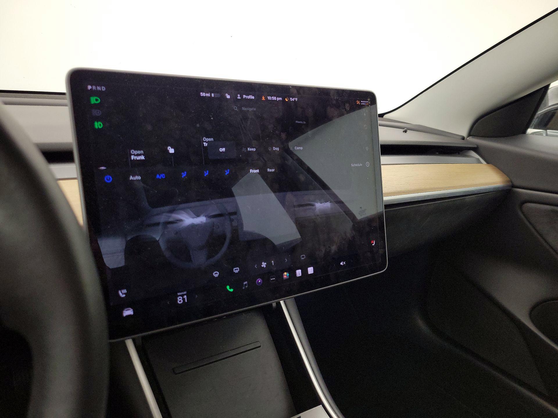 Thumbnail: 2020 Tesla Model 3 - 16