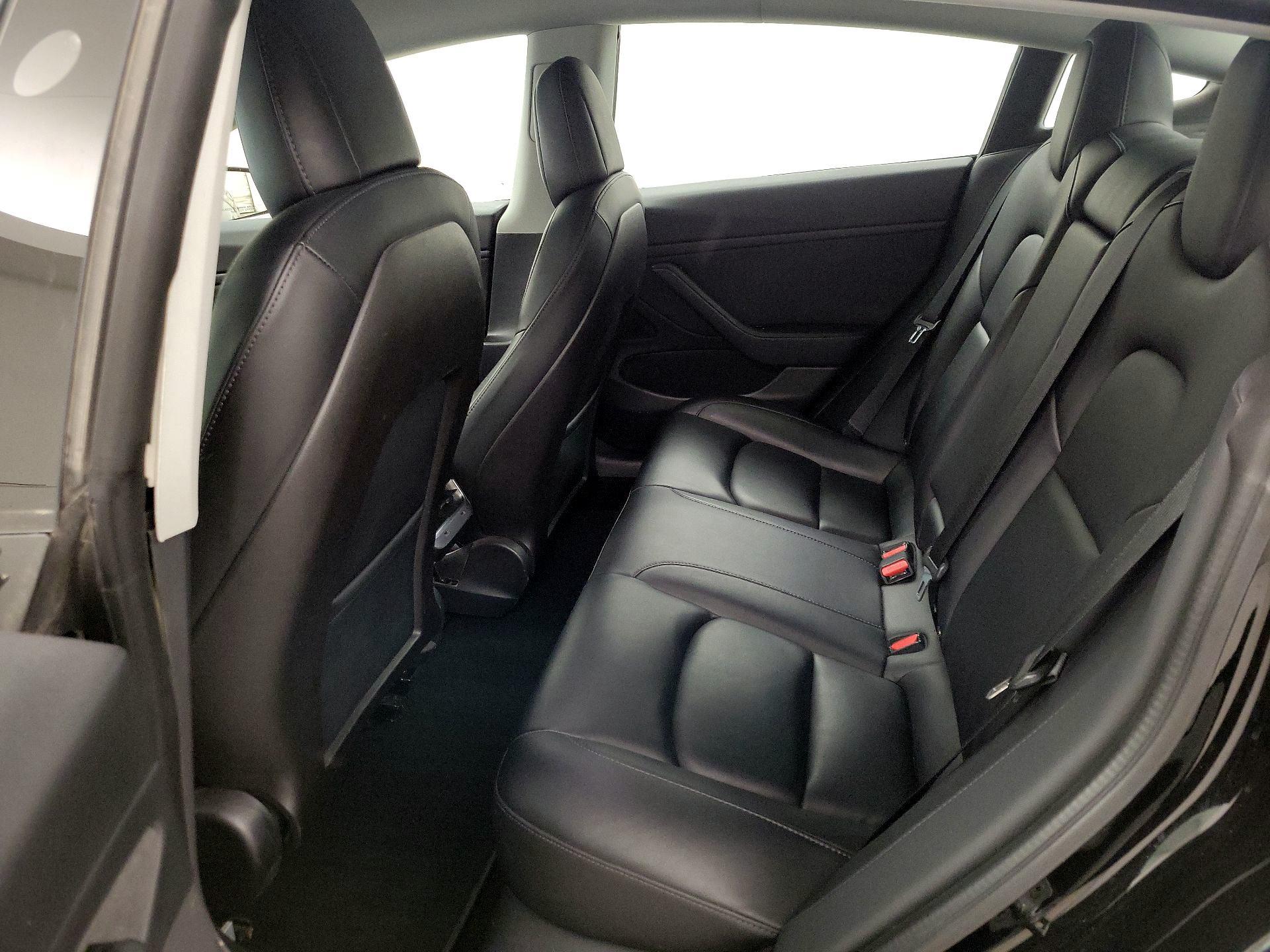 Thumbnail: 2020 Tesla Model 3 - 20