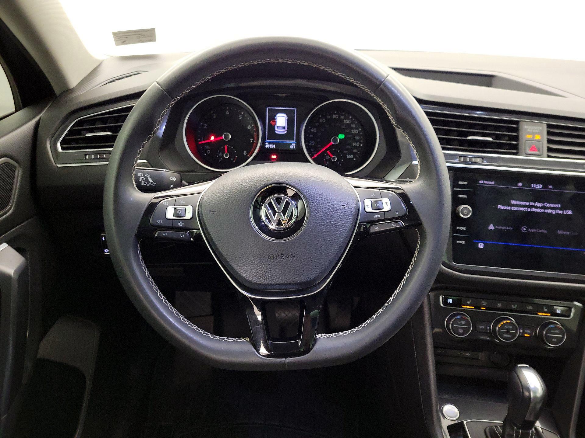 Thumbnail: 2021 Volkswagen Tiguan - 10