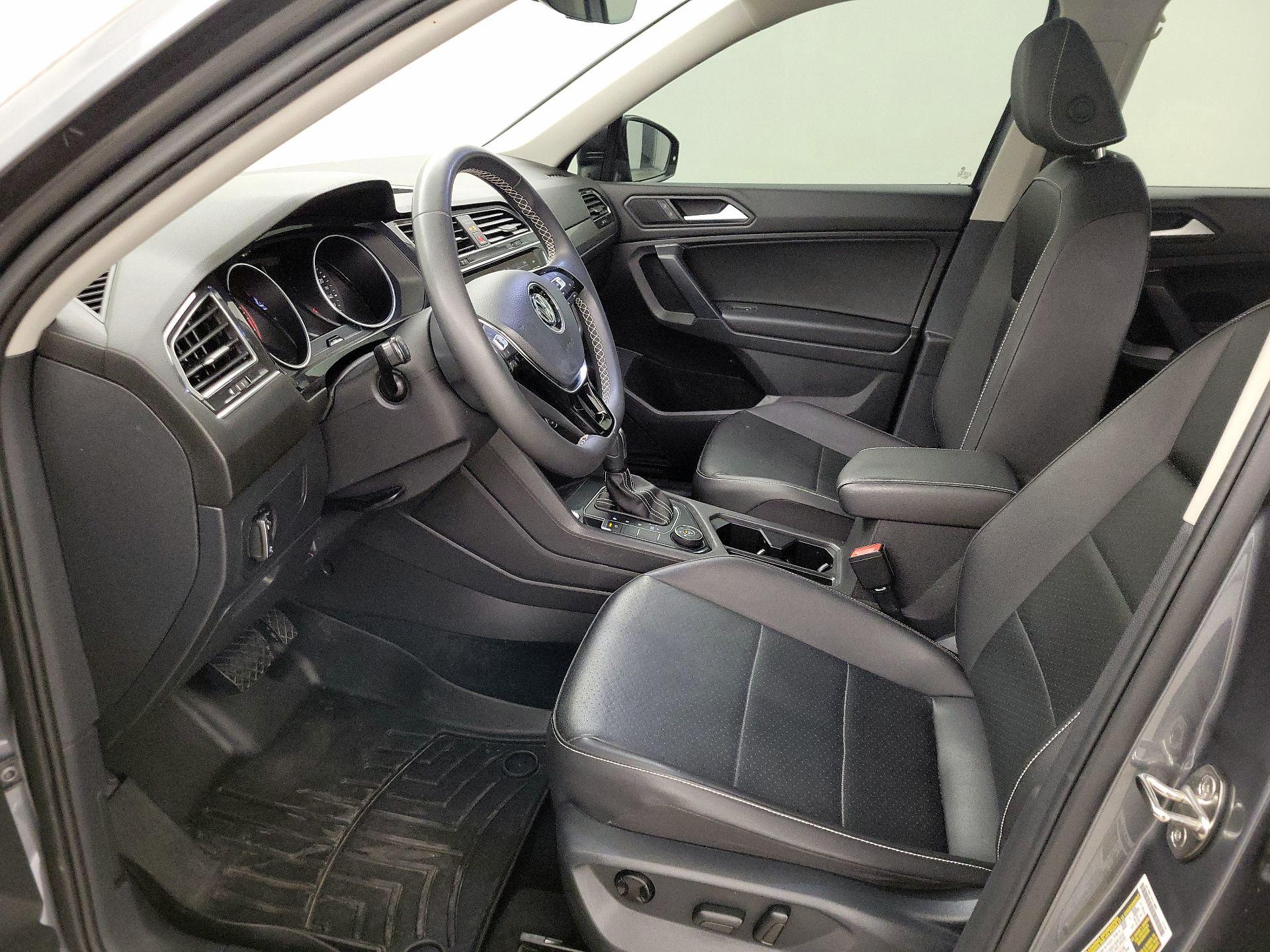 Thumbnail: 2021 Volkswagen Tiguan - 11