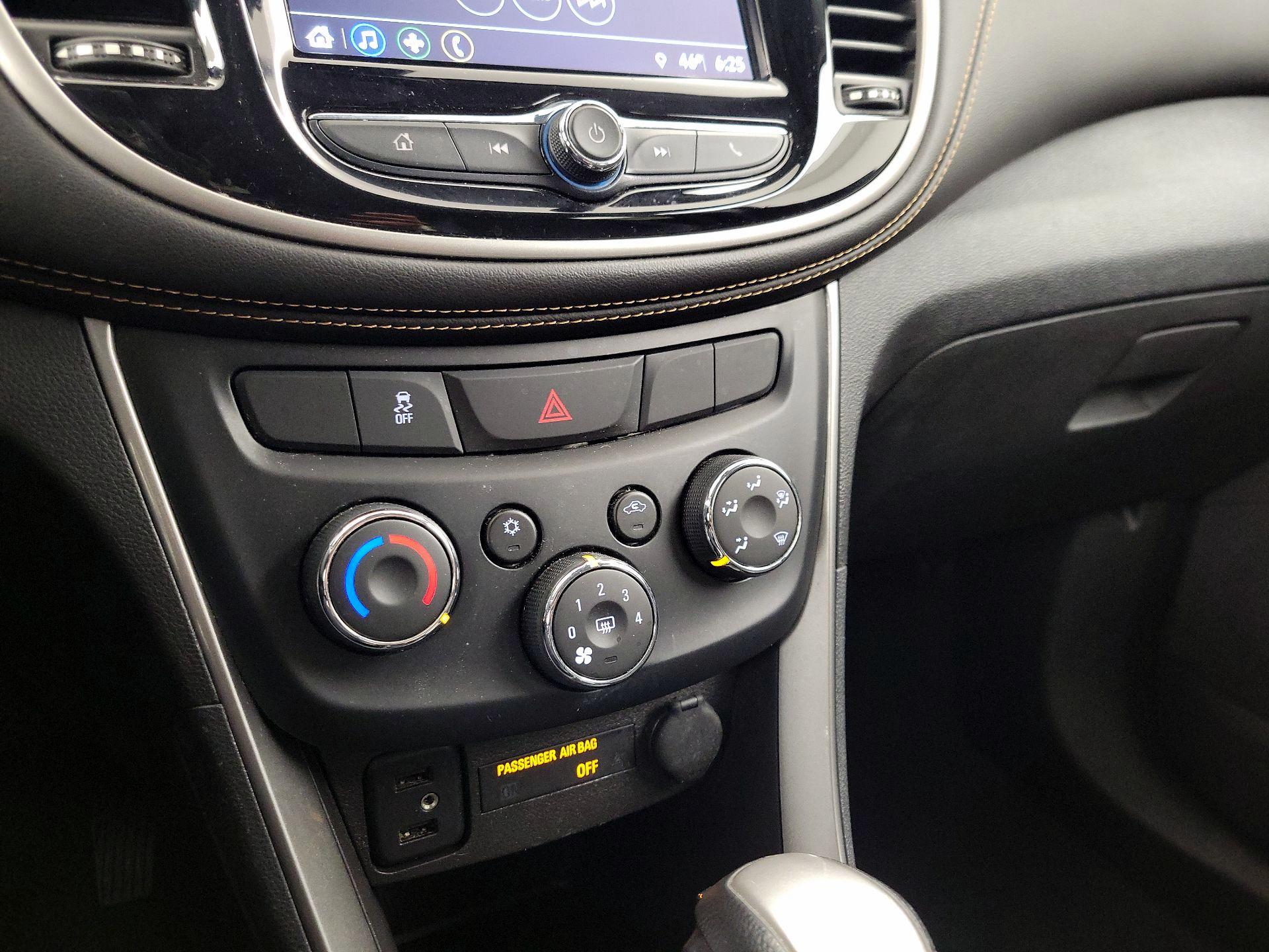 Thumbnail: 2018 Chevrolet Trax - 16