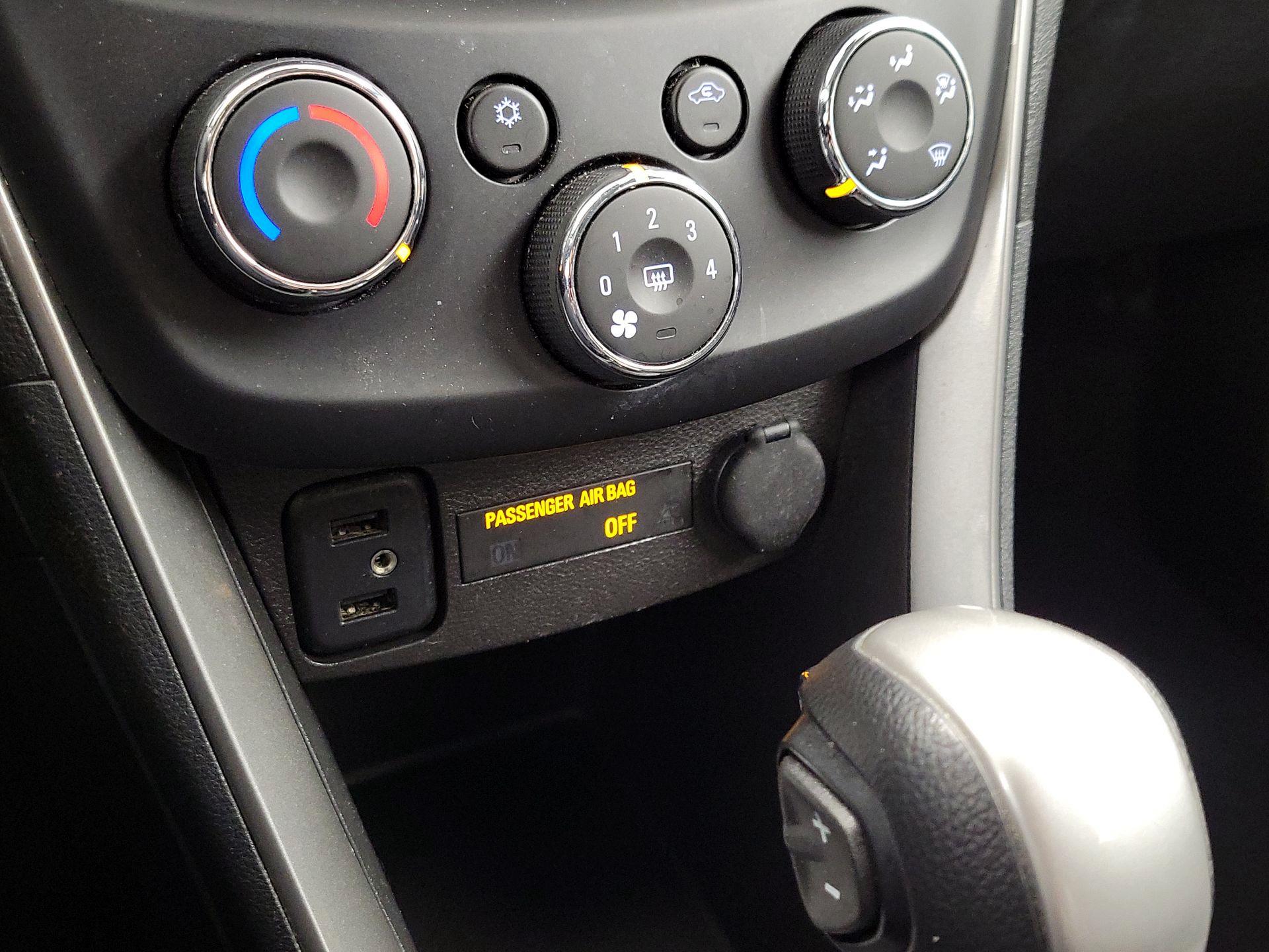 Thumbnail: 2018 Chevrolet Trax - 18