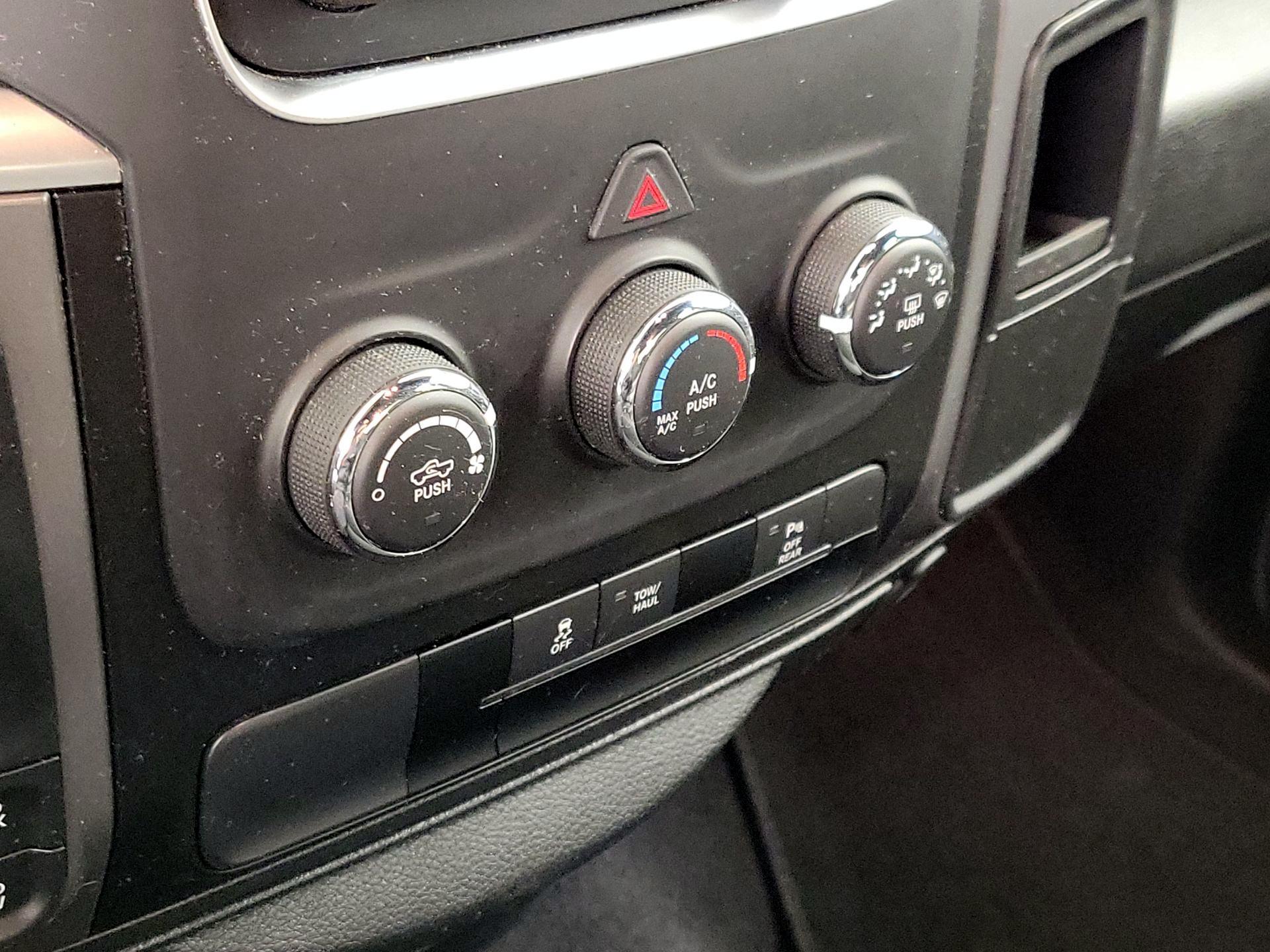 Thumbnail: 2023 RAM 1500 Classic - 16