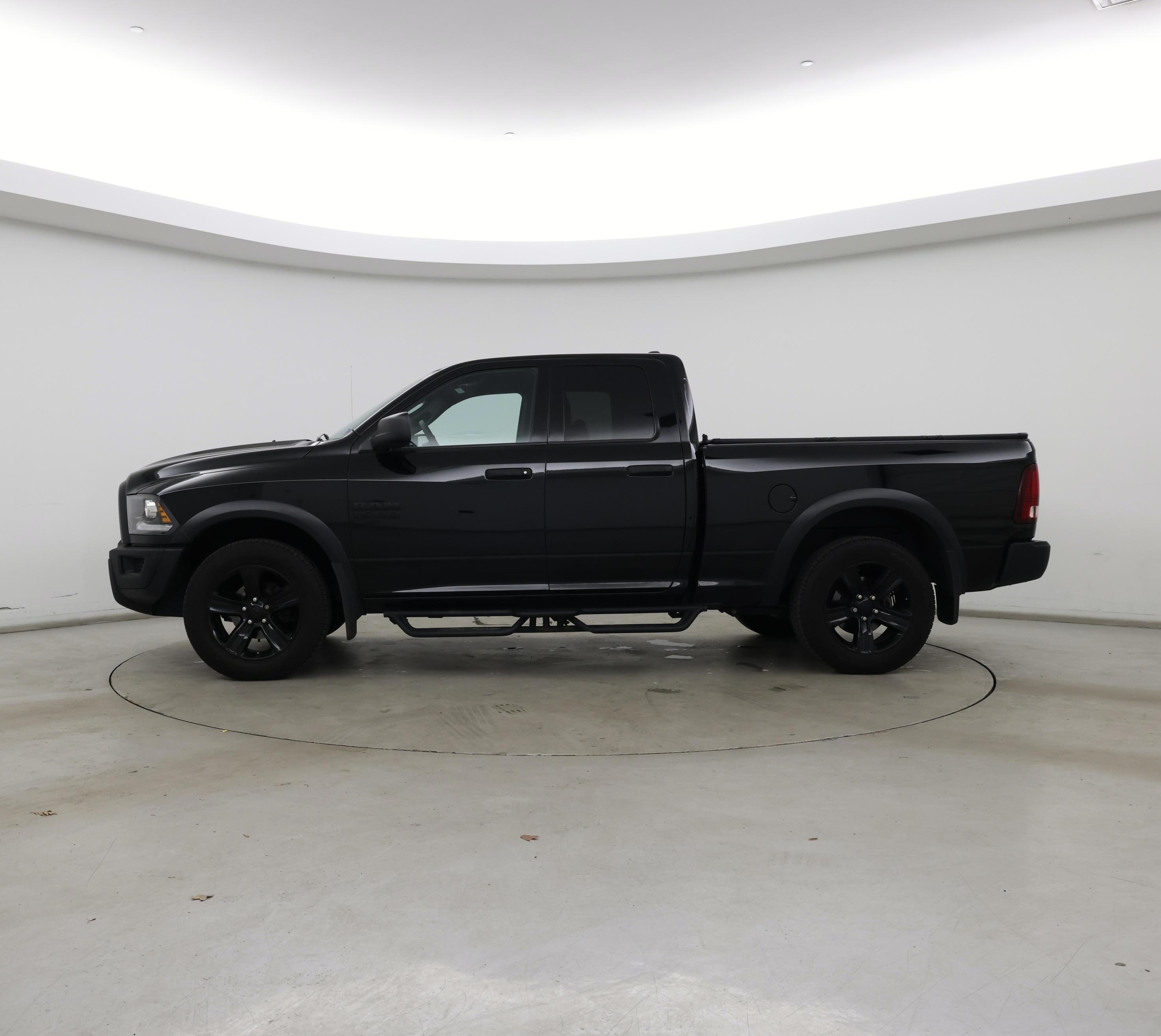 Thumbnail: 2023 RAM 1500 Classic - 3