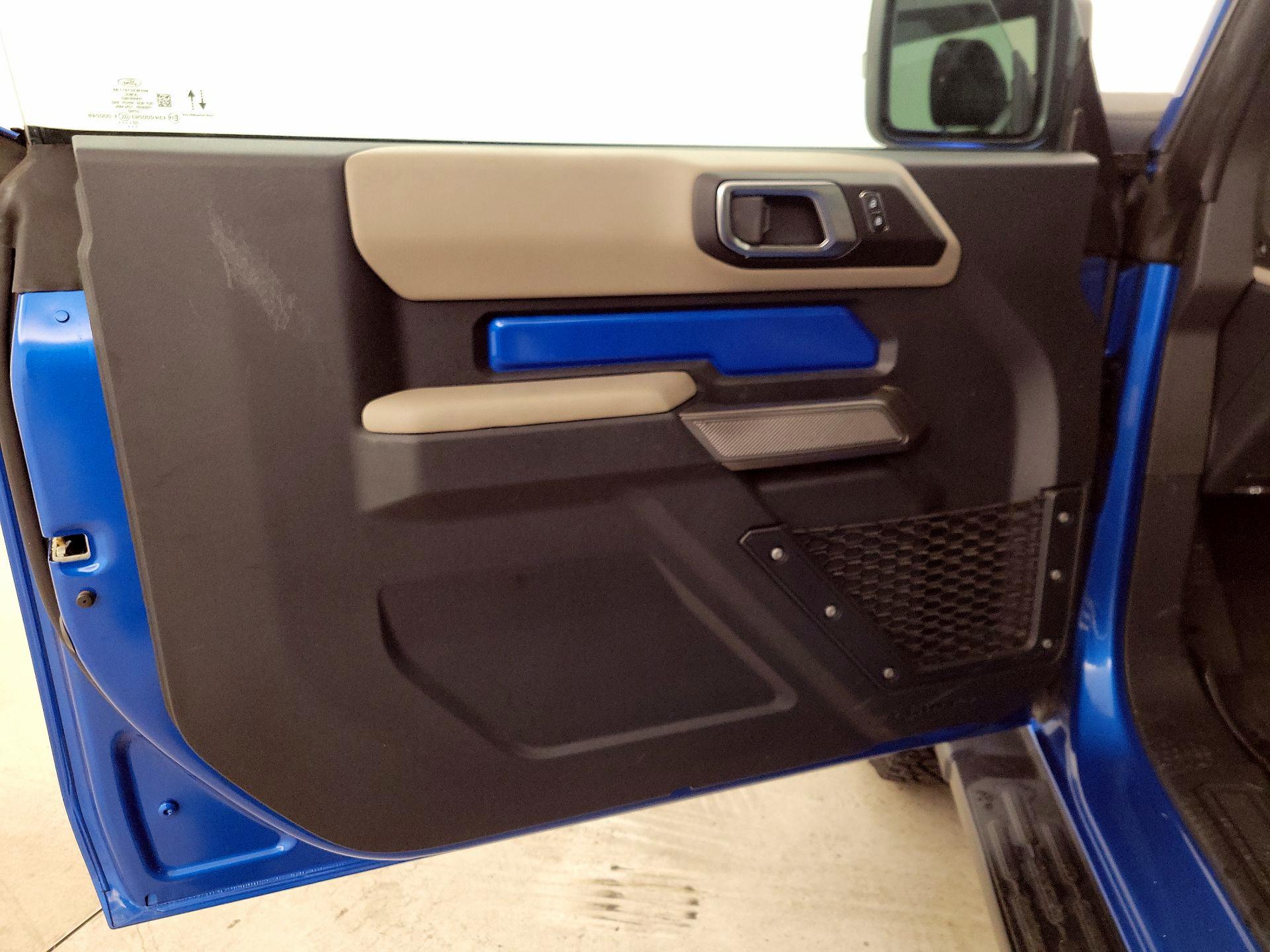 Thumbnail: 2022 Ford Bronco - 12