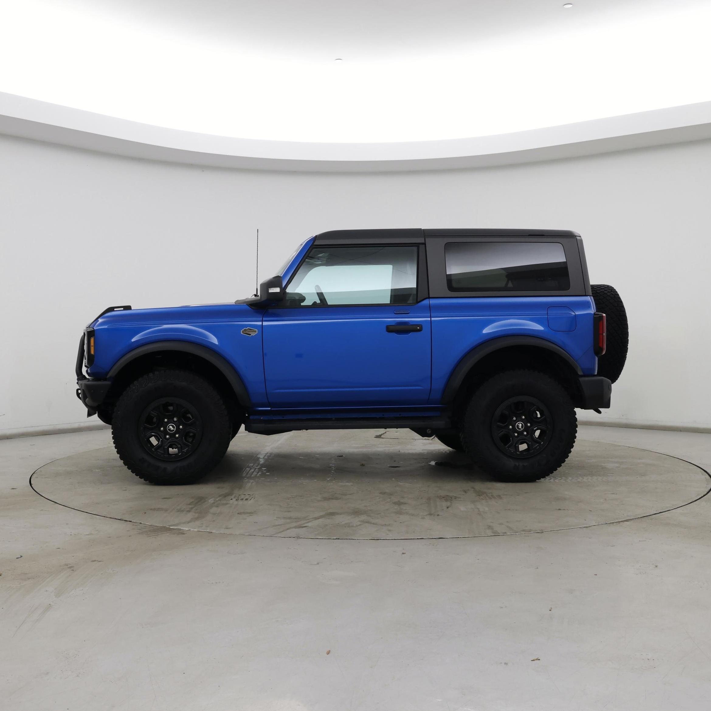 Thumbnail: 2022 Ford Bronco - 3