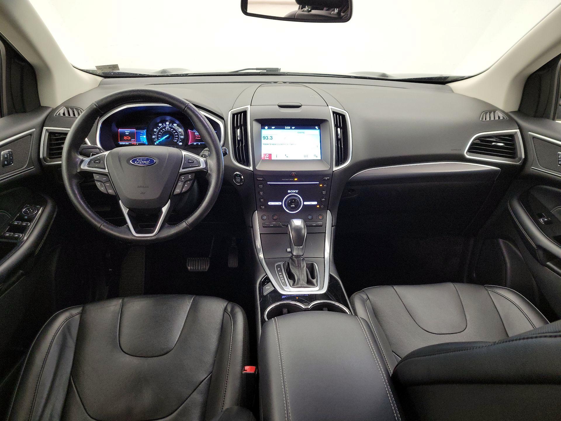 Thumbnail: 2016 Ford Edge - 9