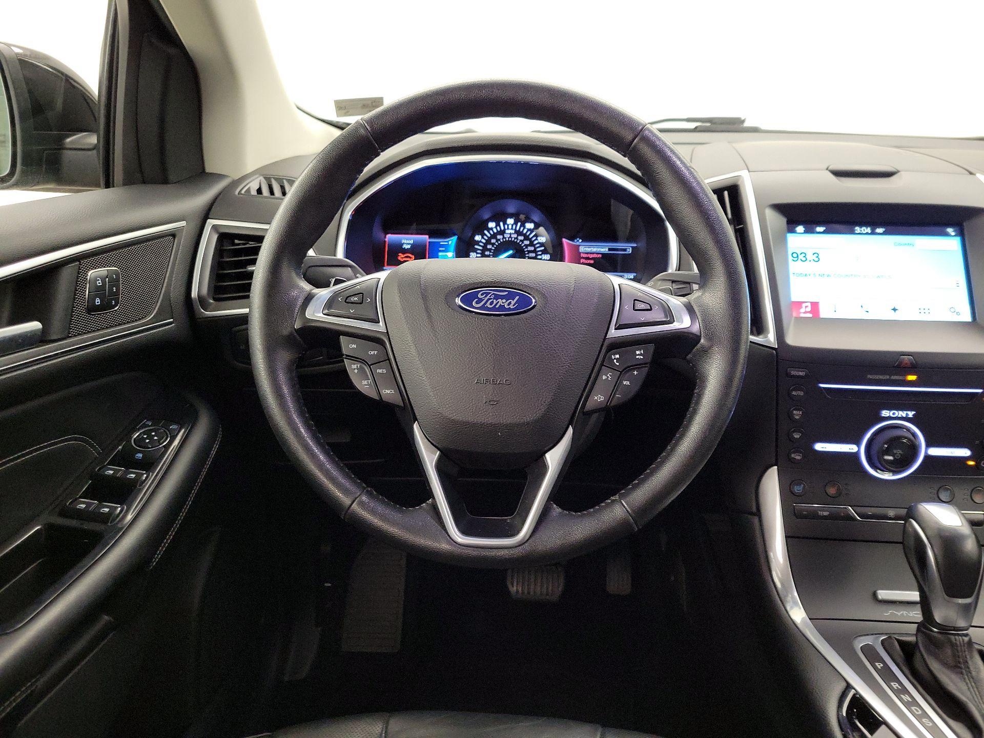 Thumbnail: 2016 Ford Edge - 10