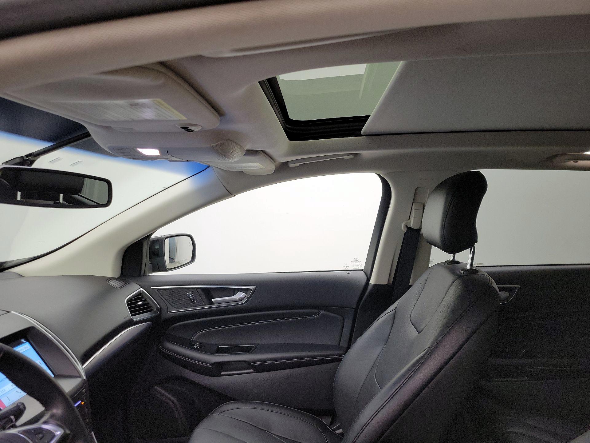 Thumbnail: 2016 Ford Edge - 20