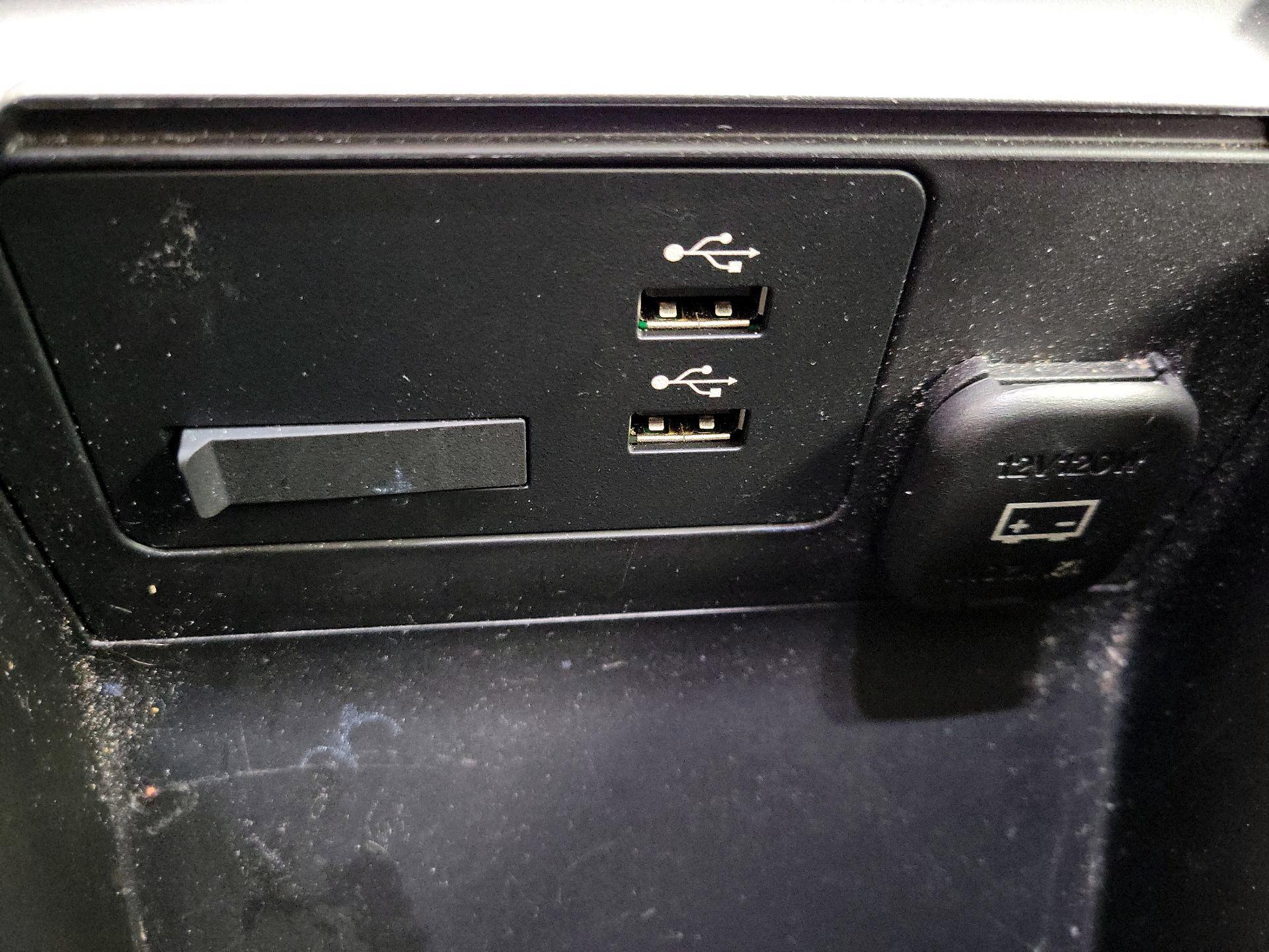 Thumbnail: 2023 Mazda Mazda3 - 18