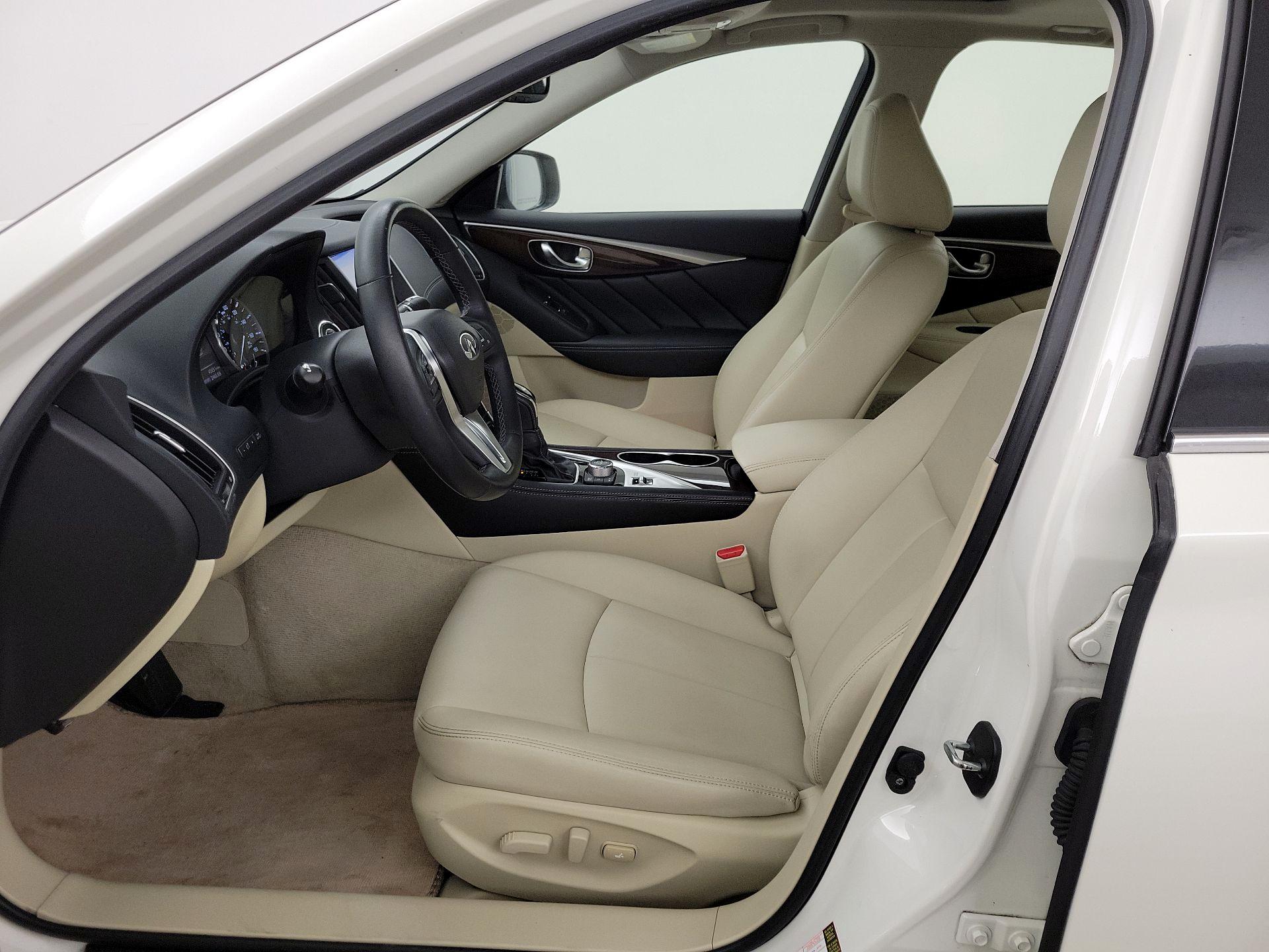 Thumbnail: 2018 INFINITI Q50 - 11