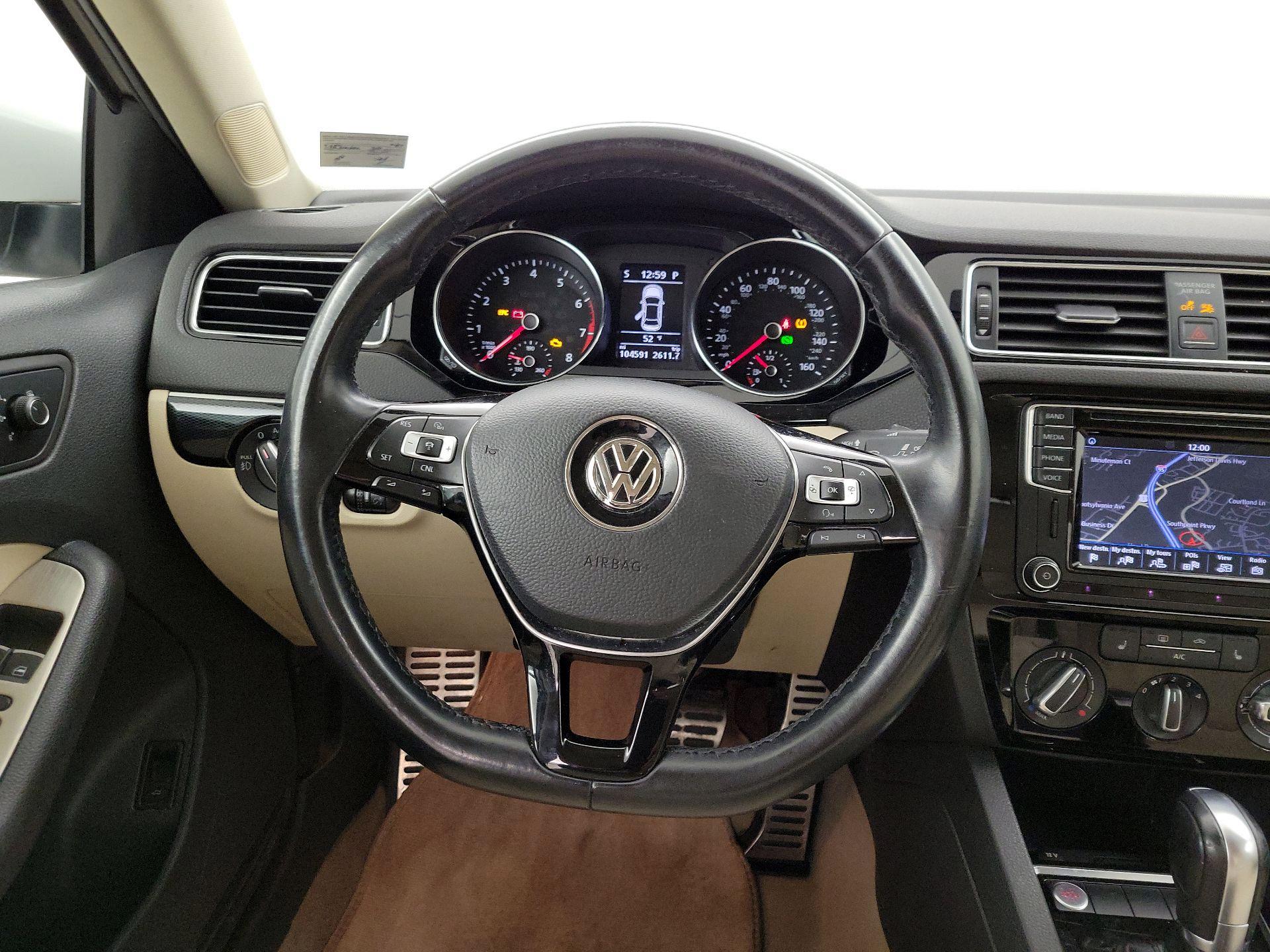Thumbnail: 2016 Volkswagen Jetta - 10