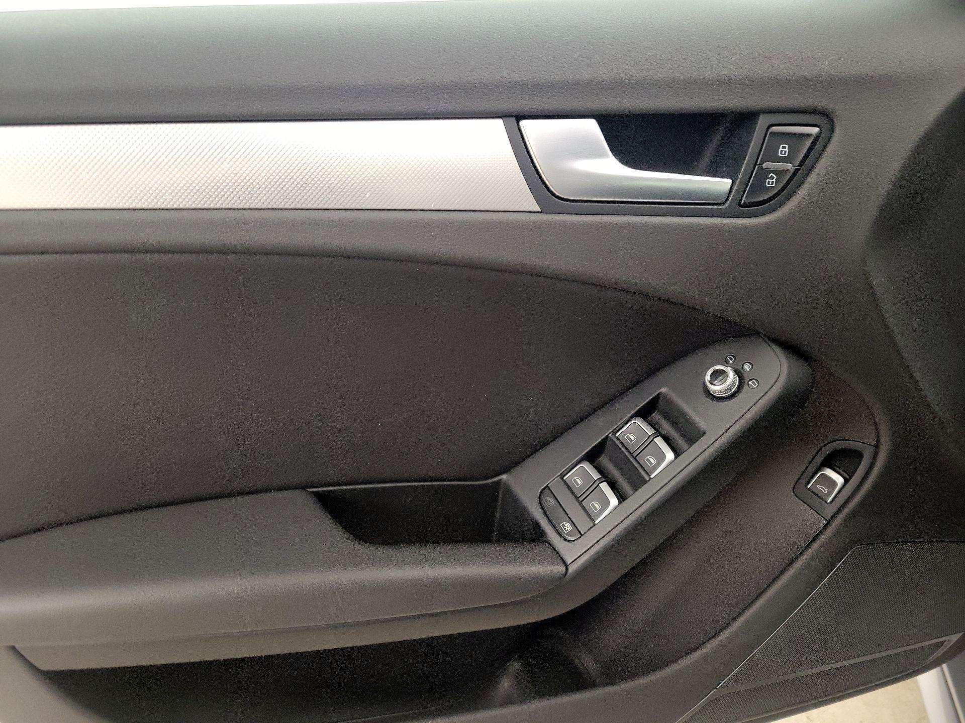 Thumbnail: 2015 Audi A4 - 12