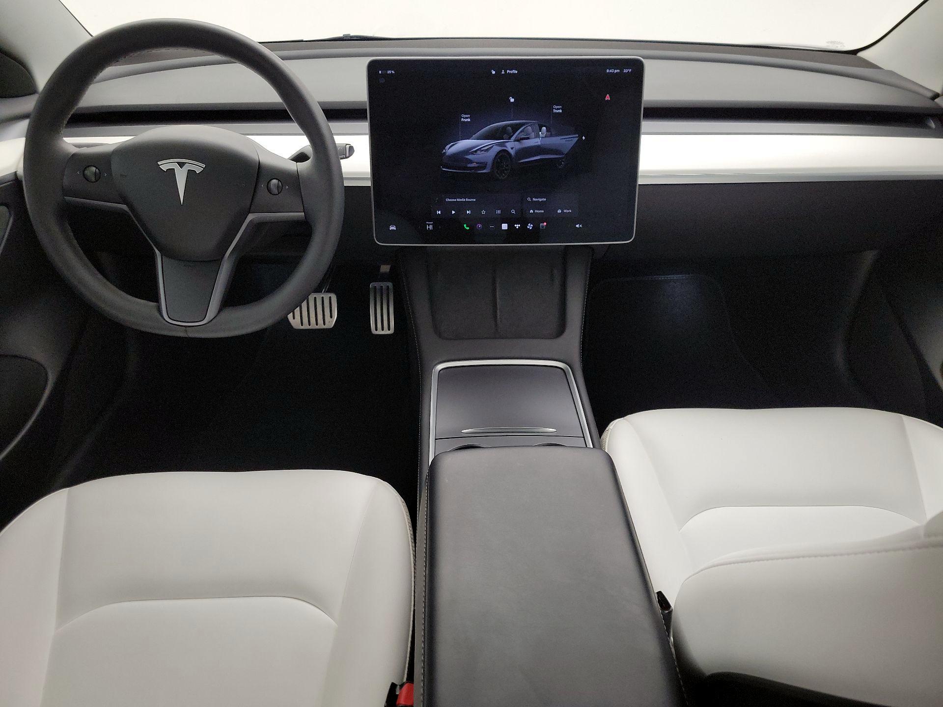 Thumbnail: 2023 Tesla Model 3 - 9